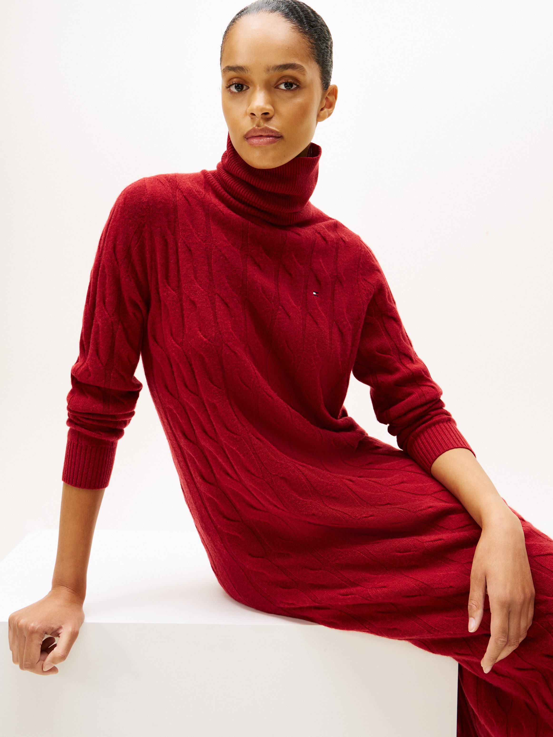 Tommy Hilfiger Strickkleid SOFT WOOL CABLE ROLL-NK LS DRESS Wolle, mit Zopfmuster