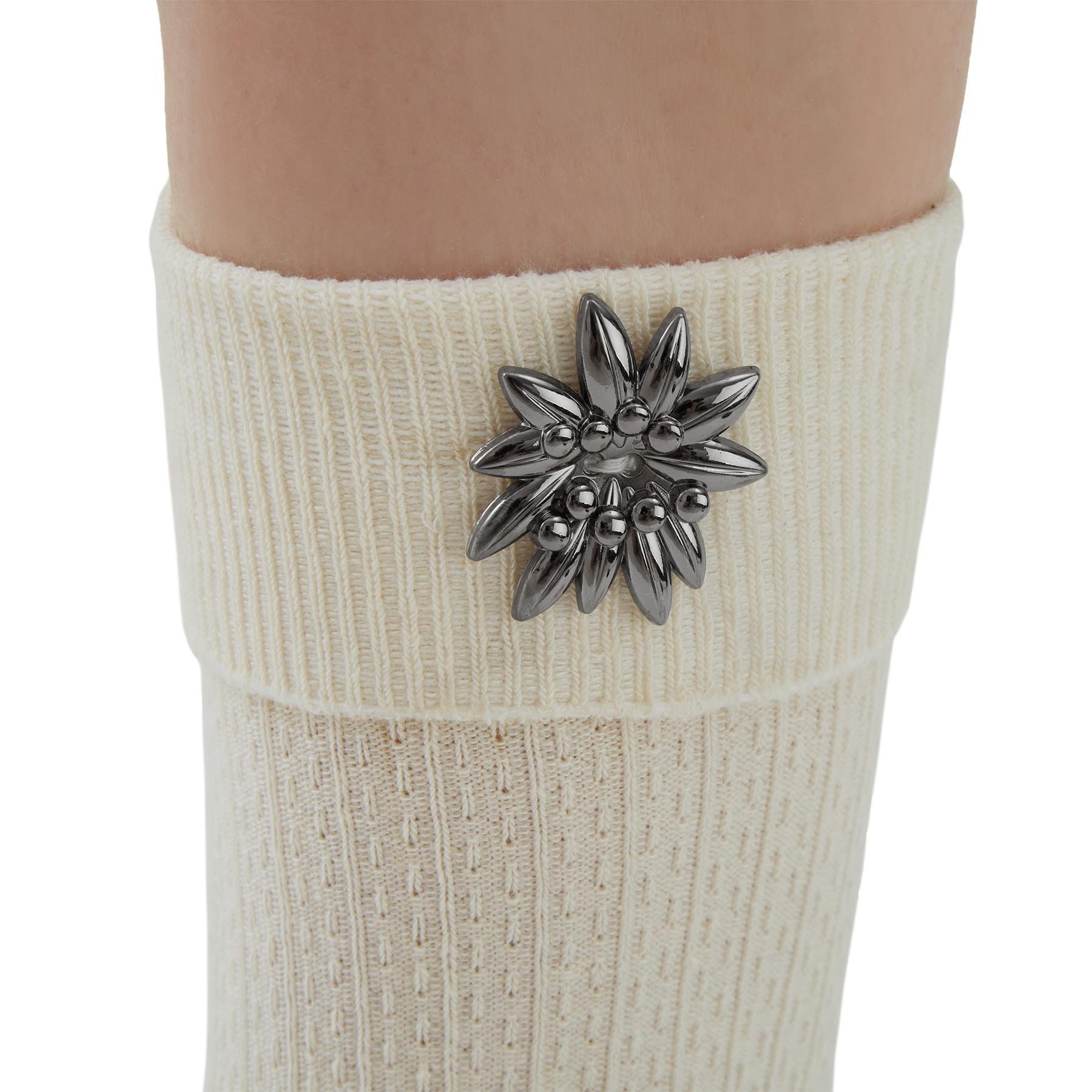 dressforfun Trachtensocken Kurze Oktoberfeststrümpfe mit Muster und Metall-Edelweißblüten (Bayerische Strümpfe, in beige) Leichtes Tragegefühl, glatte Ferse/Sohle, gute Passform, Umschlagbund