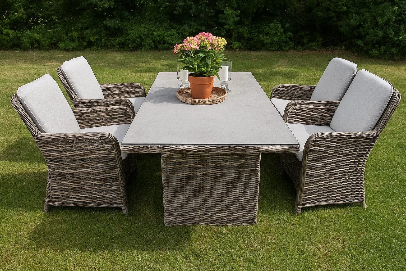 bellavista - Home&Garden® Gartenlounge-Set Ria Dining Lounge Set Polyrattan grau 4 Personen Tisch Sessel, (Set, 5-tlg., 4x Sessel, 1x Tisch, Sitz- und Rückenkissen), Steinoptik
