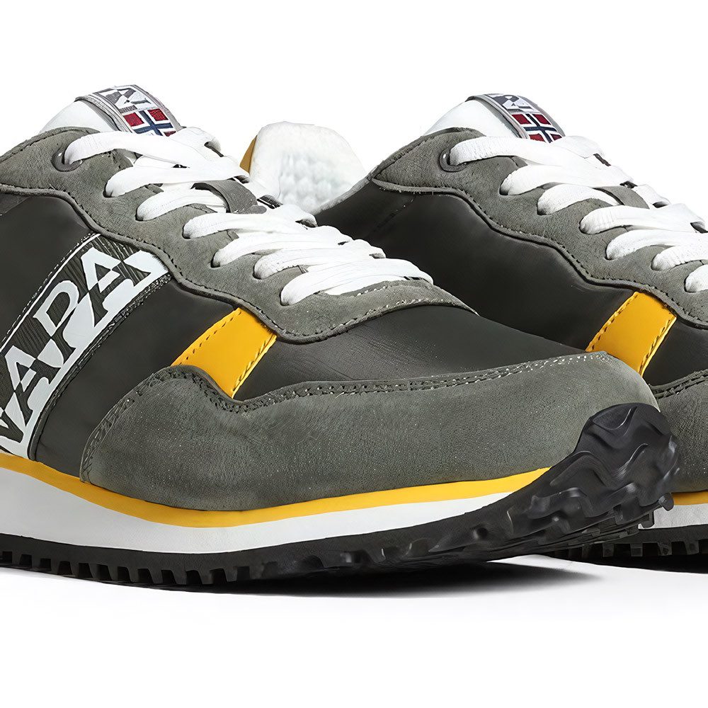 S3Cosmos01/Nyp Sneaker