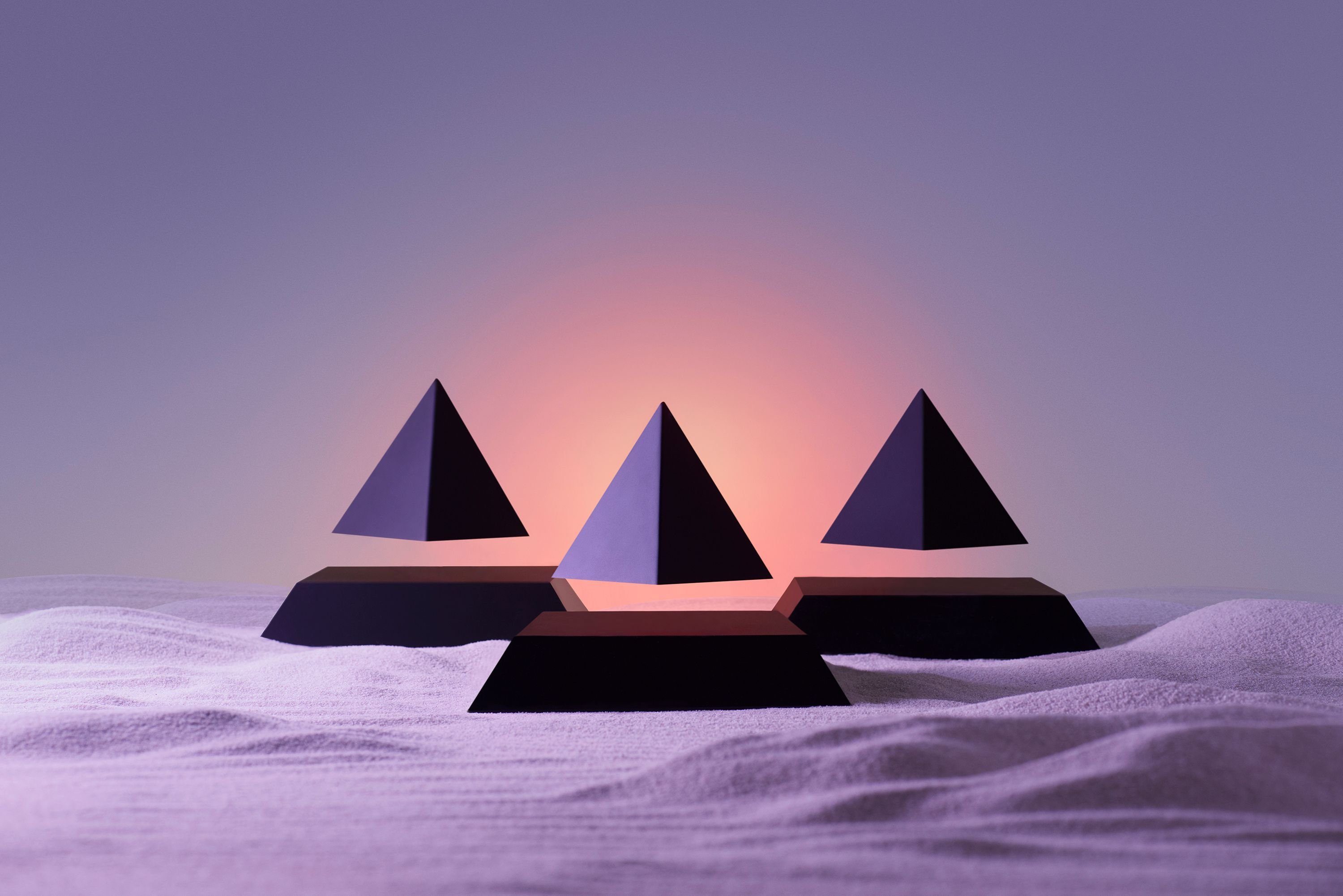 Dekoobjekt Pyramide FLYTE Py, schwebende Basis Schwarz Py, Schwarz,Pyramide
