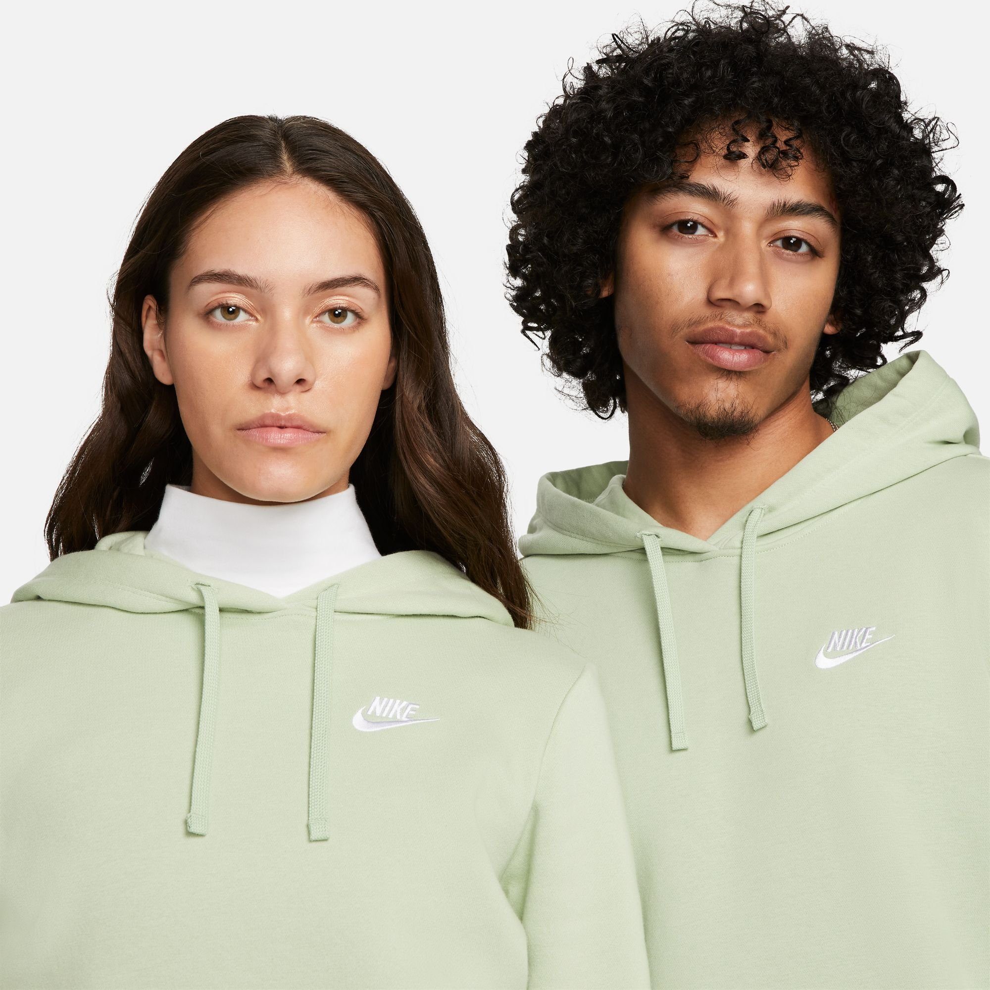 WOMEN'S HONEYDEW/WHITE FLEECE Sportswear Kapuzensweatshirt Nike PULLOVER CLUB HOODIE