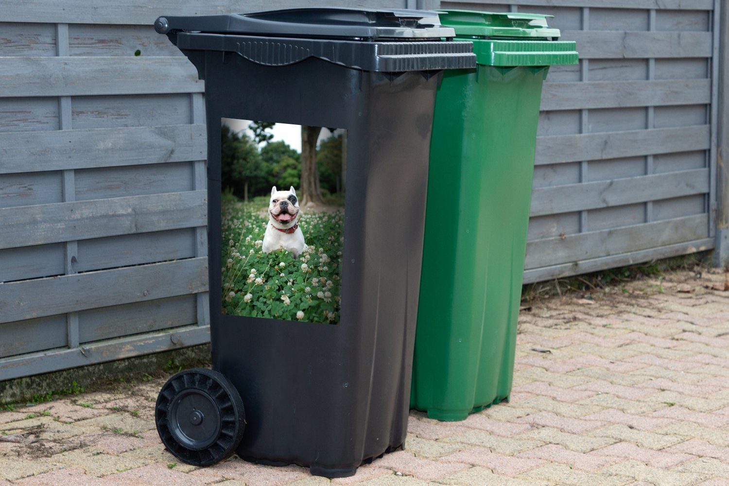 MuchoWow Wandsticker - Abfalbehälter Sticker, Mülltonne, (1 Container, - Bulldogge St), Blumen Hund Mülleimer-aufkleber,