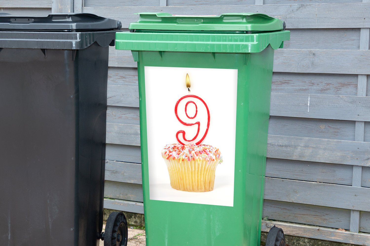 Abfalbehälter Mülleimer-aufkleber, Wandsticker Muffin einem Container, auf Sticker, St), (1 Nummer Mülltonne, MuchoWow 9