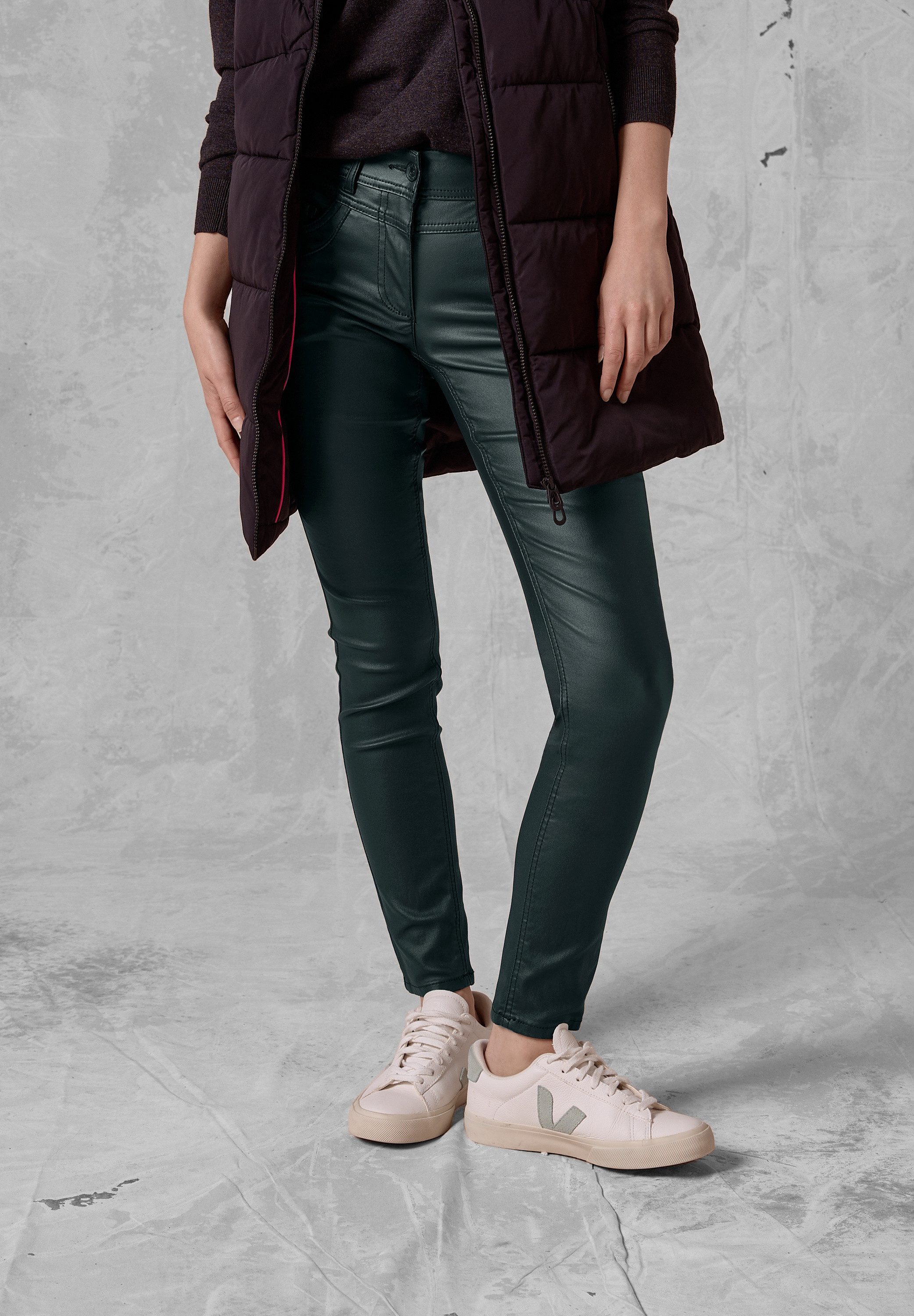 CECIL Lederimitathose Middle Waist günstig online kaufen