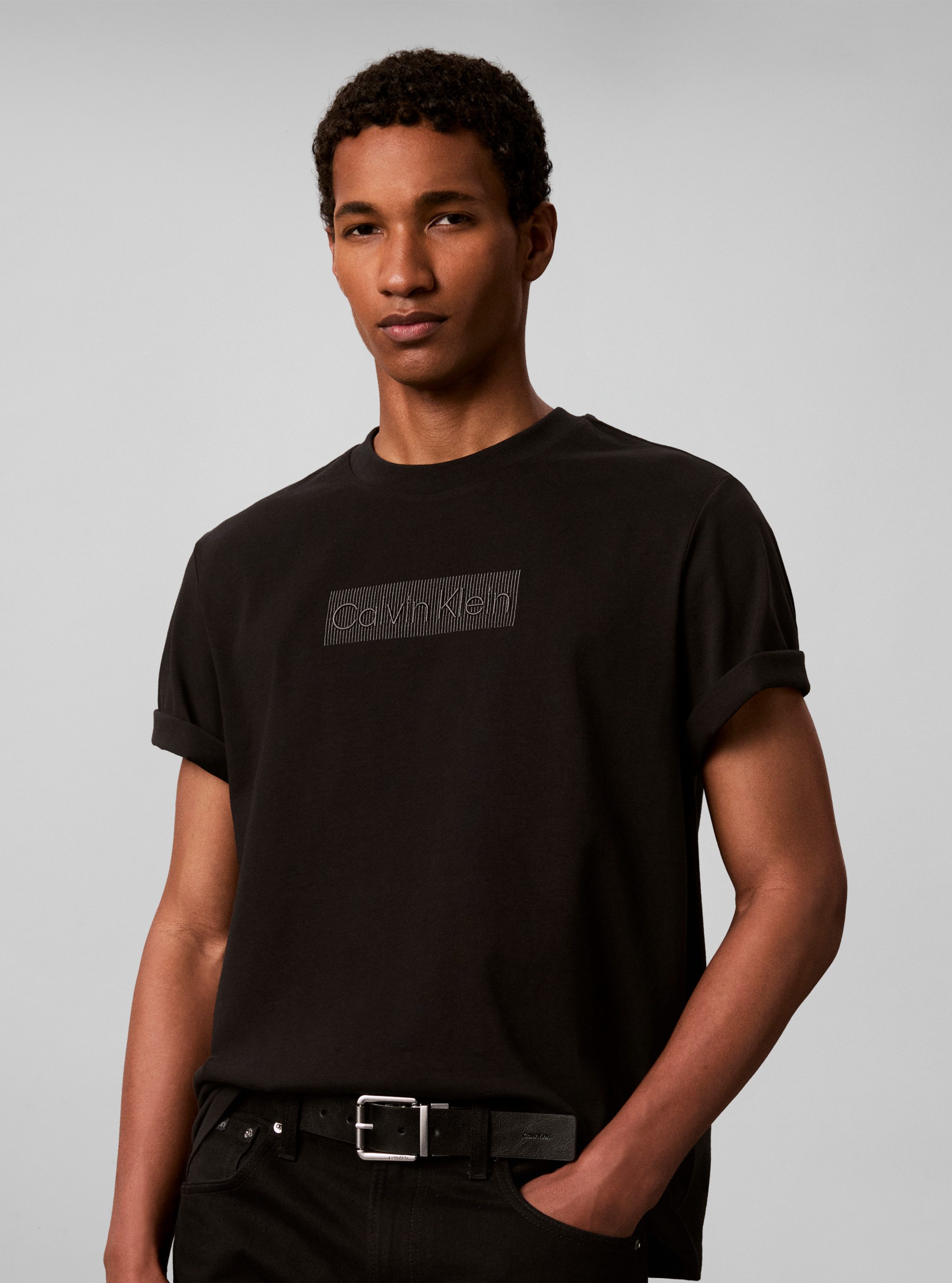 Calvin Klein T-Shirt CALVIN GRAPHIC Regular fit mit Rundhalsausschnitt