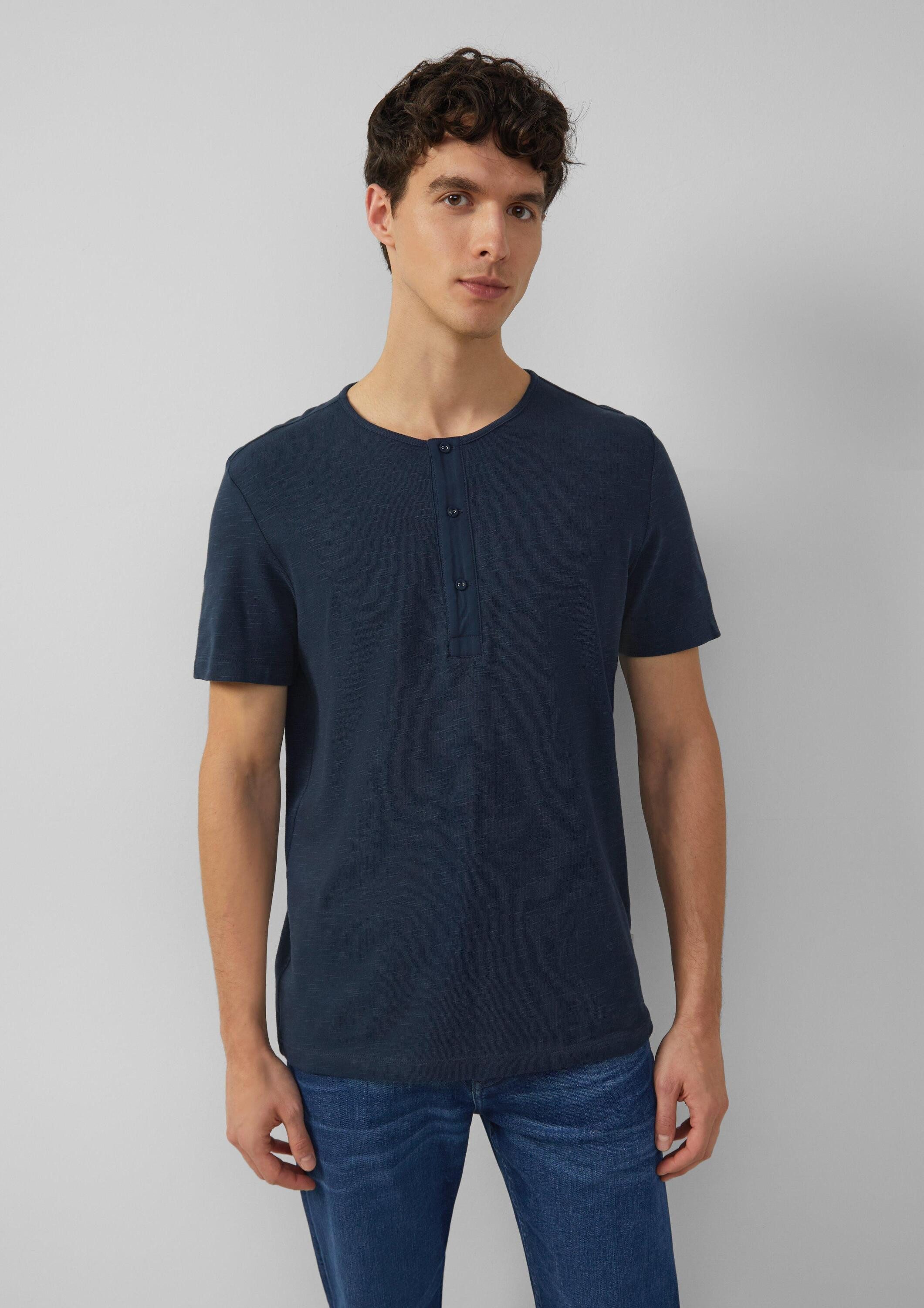 Kurzarmshirt T-Shirt Henley-T-Shirt mit Flammgarnstruktur