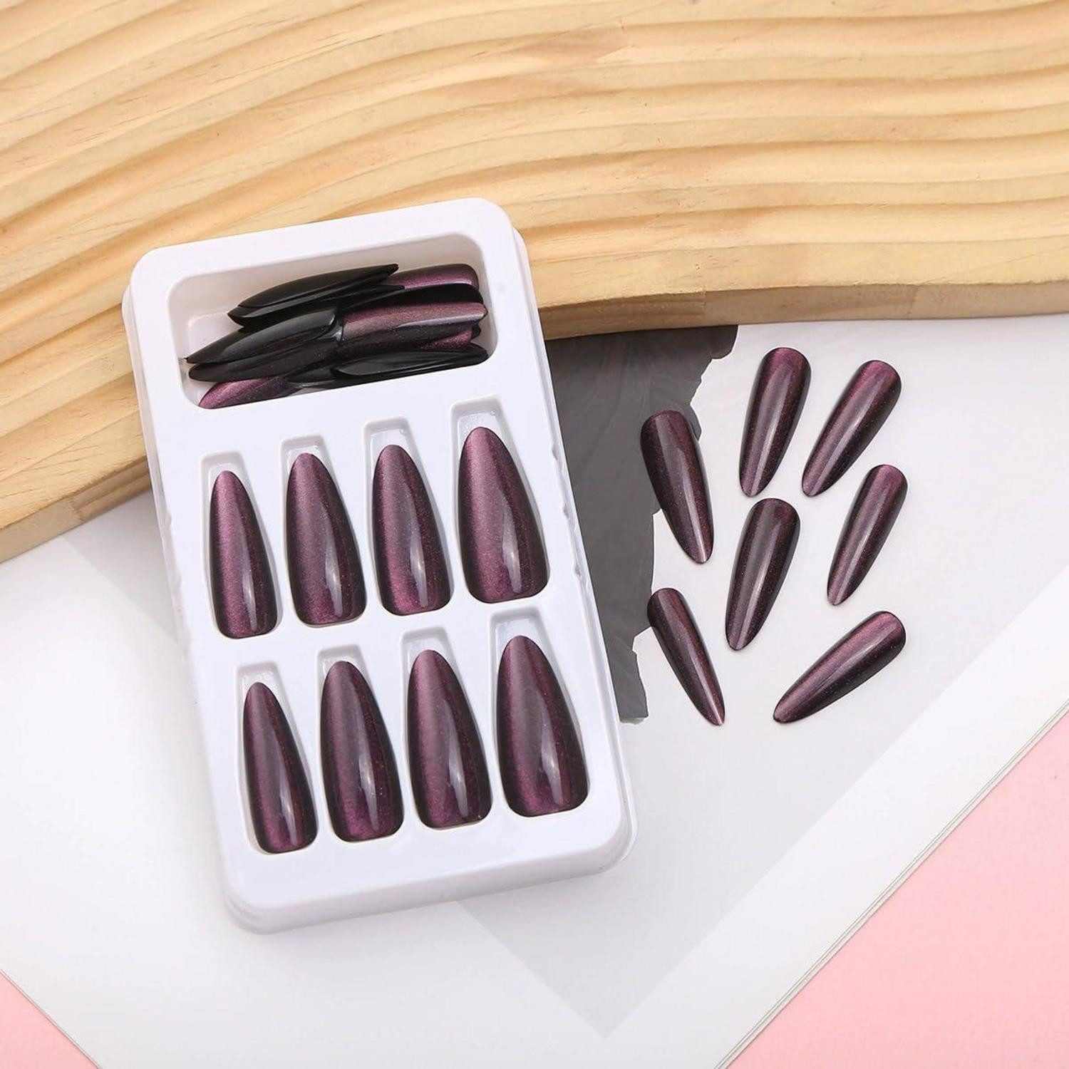 LuxusKollektion Kunstfingernägel Fake Nails Stiletto Long Cat Eye Lila Magnetic Nagelkleber AHE11