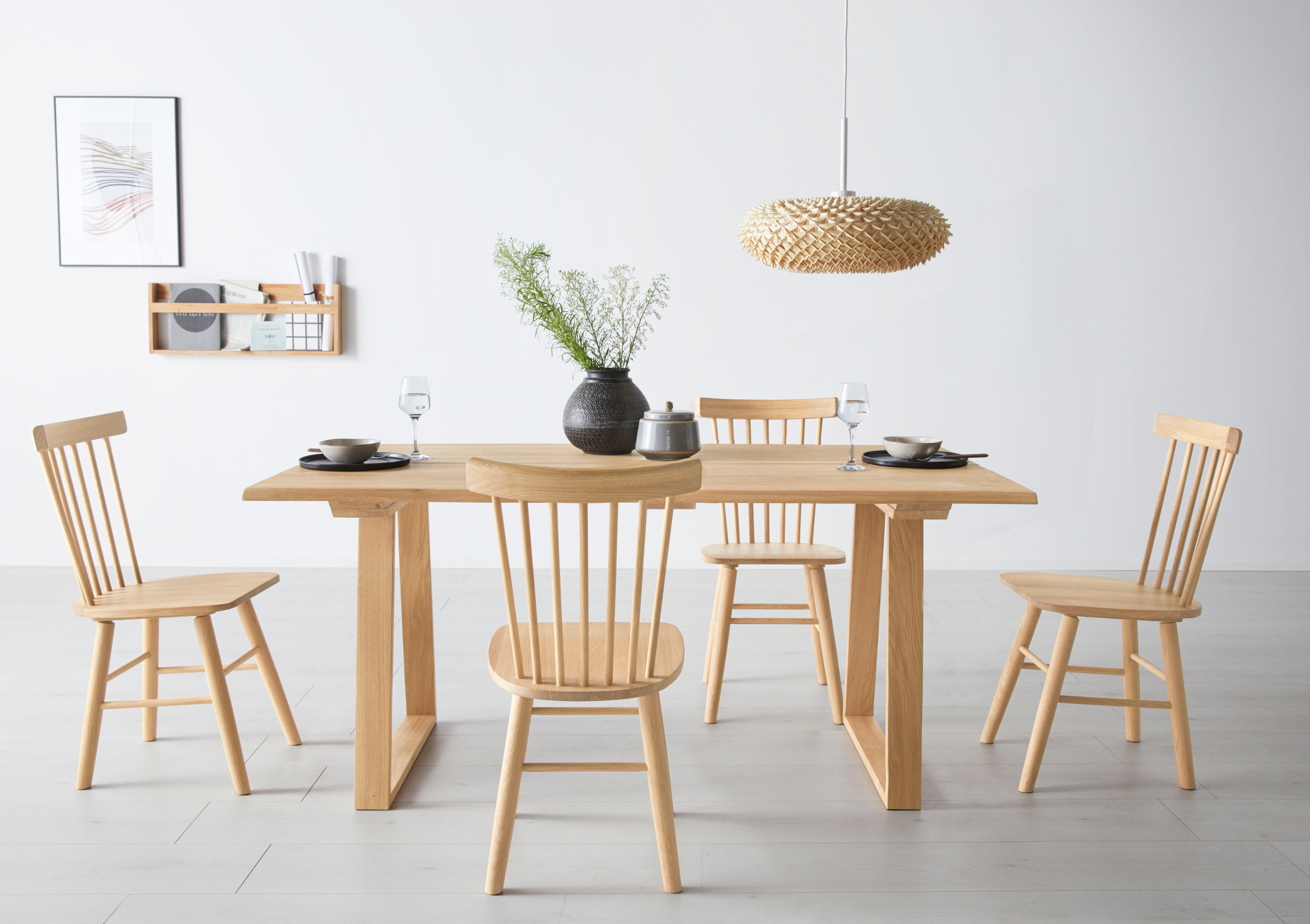OTTO products Esstisch »Lennard«, aus massiver geölter Wildeiche, mit veganem und zertifizierten Bio Öl behandelt, rechteckige Tischplatte, mit einer OTTO products Esstisch »Lennard«, aus massiver geölter Wildeiche, mit veganem und zertifizierten Bio Öl behandelt, rechteckige Tischplatte, mit einer