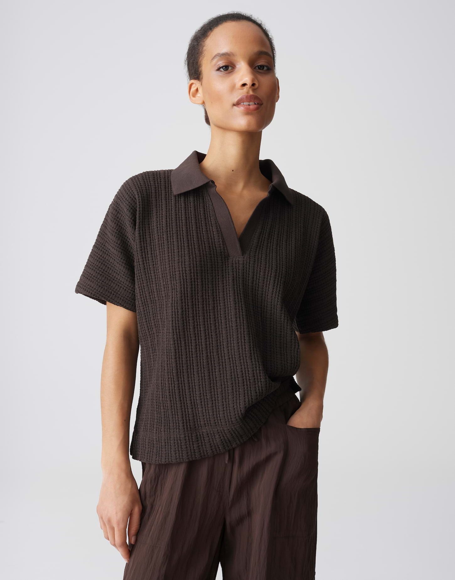 OPUS Poloshirt Sepoko aus weicher Webware mit Strickoptik Seitenschlitze sorgen für angenehme Bewegungsfreiheit