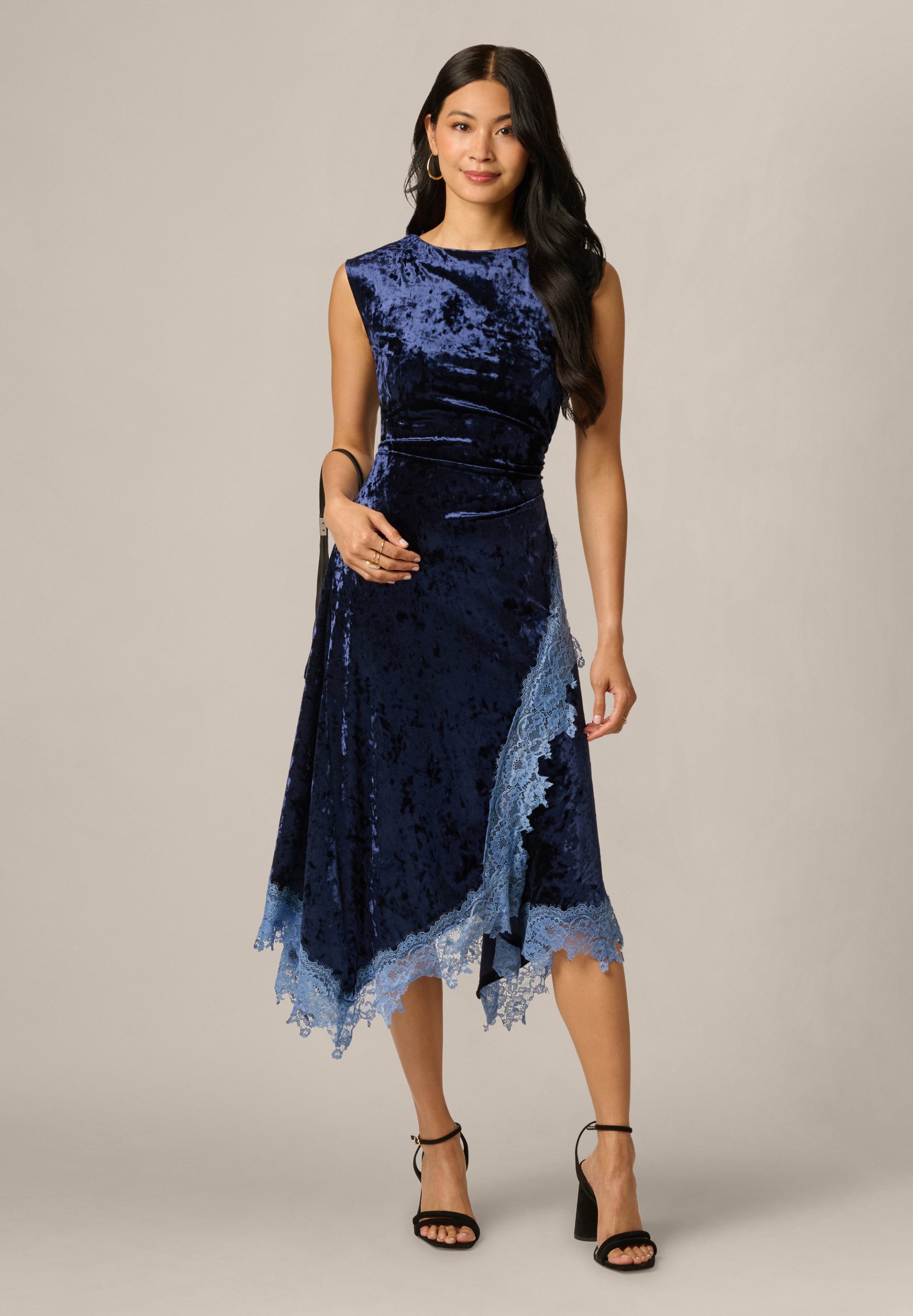 Adrianna Papell Midikleid Velvet and Lace Midi Dress Weiches und romantisches Midi-Kleid aus Samt