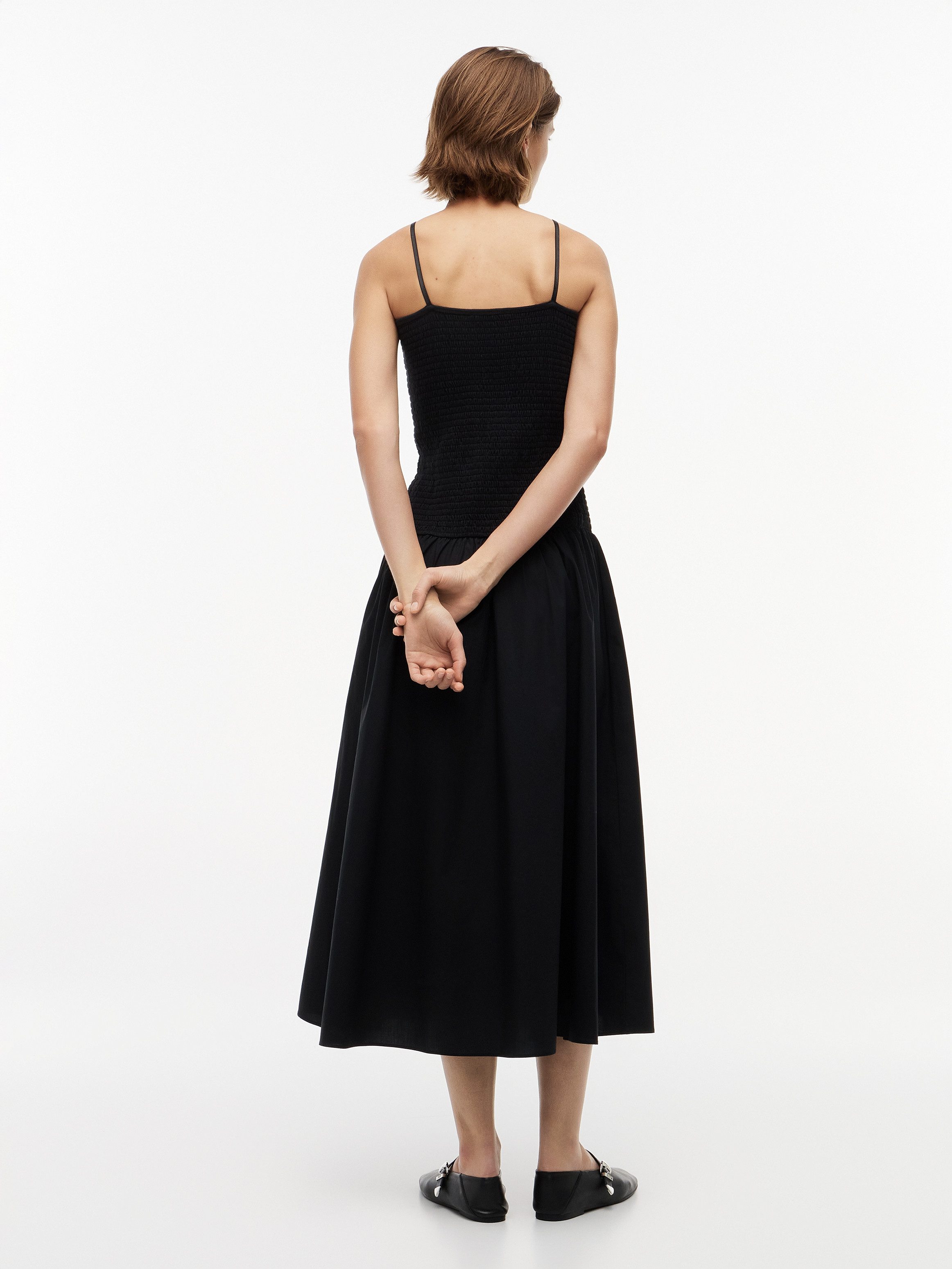 Tommy Jeans Trägerkleid TJW SMOCK FABRIC MIX MAXI DRESS Baumwolle, gesmoktes Oberteil, schmale Träger