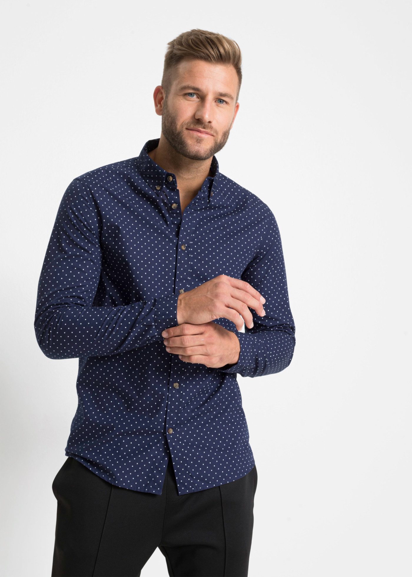 bonprix Langarmhemd aus Baumwolle, Slim Fit, mit Button-down-Kragen