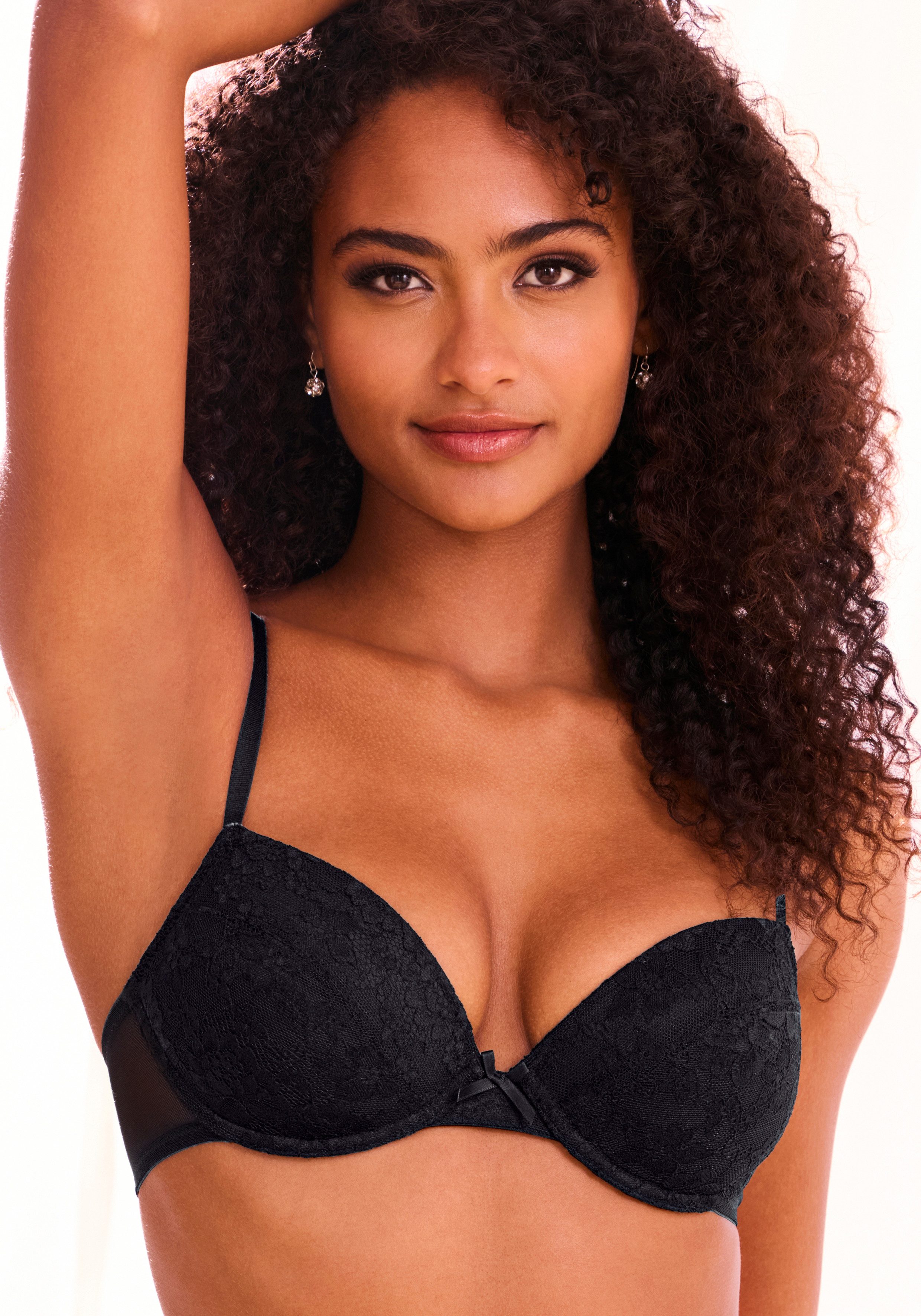 petite fleur by Lascana Push-up-BH (Packung, 3 Stück) mit Spitze, Bügel & herausnehmbaren Push-up-Kissen – Bild 4 von 5