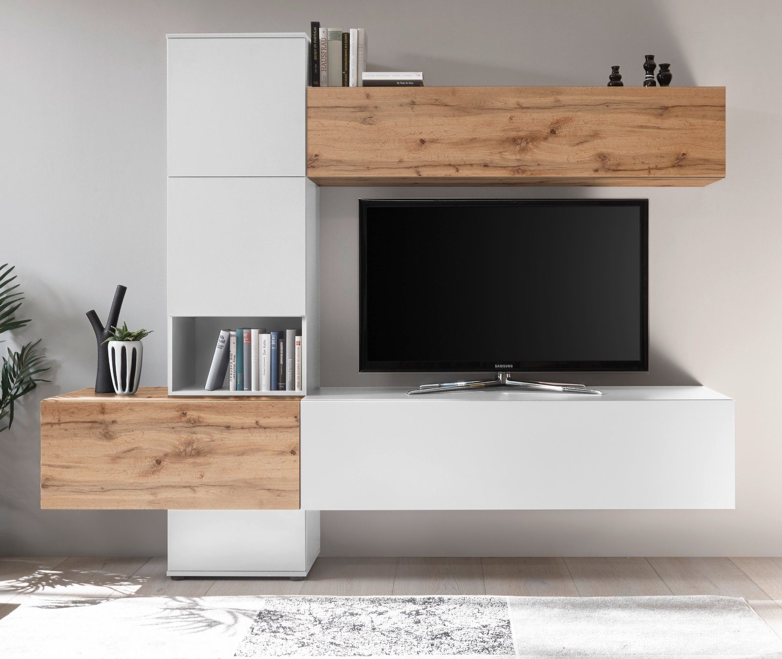 Furn.Design Wohnwand Design-E, (TV-Wand in weiß mit Wotan Eiche, ca. 240 x 196 cm), 9 Fächer, für Flat-TV bis ca. 68"