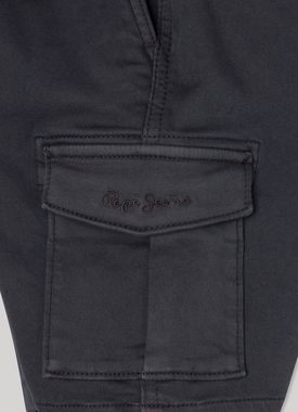 Pepe Jeans Cargoshorts mit Ton-in-Ton Logoschriftzug