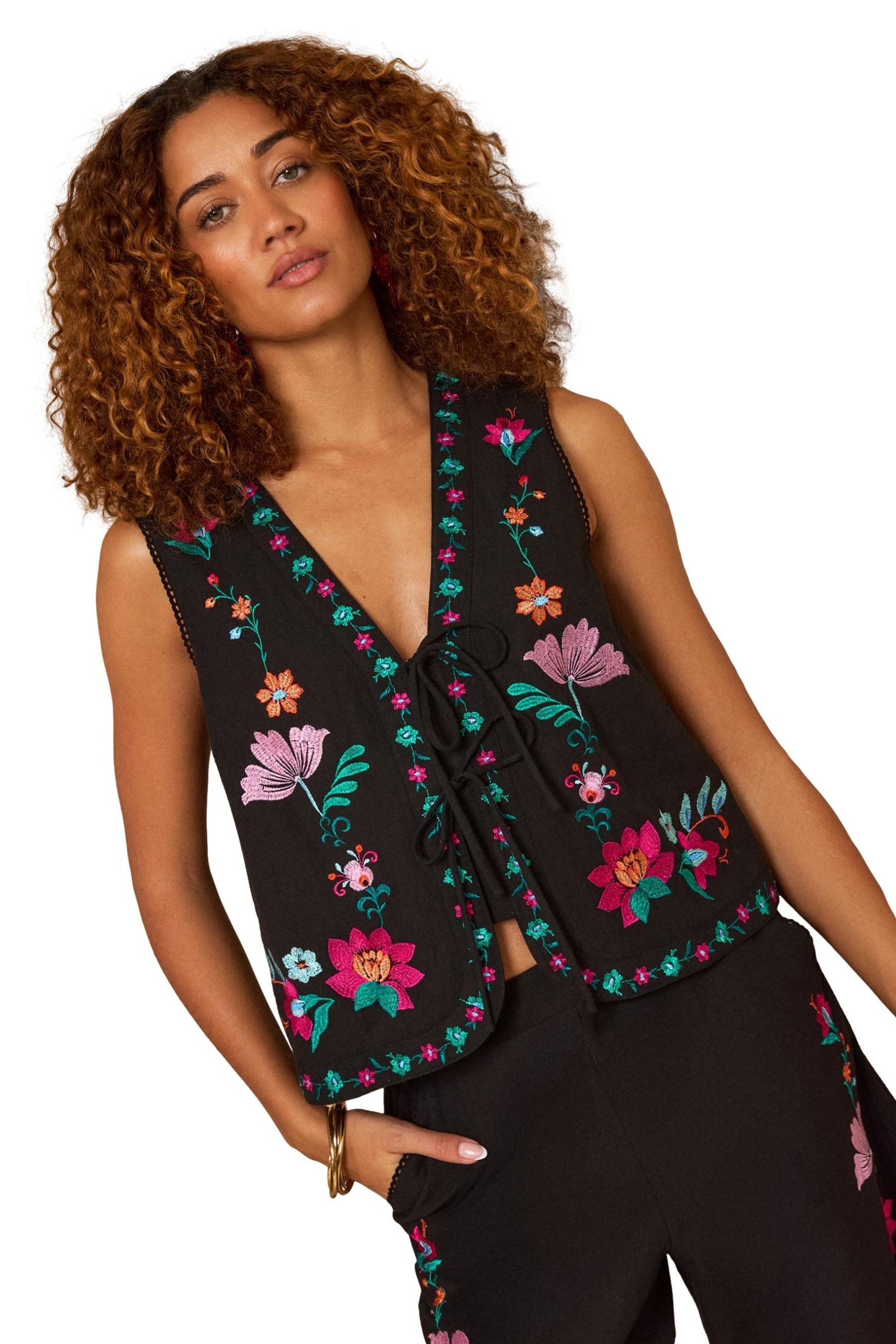 Love & Roses Anzugweste Love & Roses Weste mit Blumenstickerei (1-tlg)