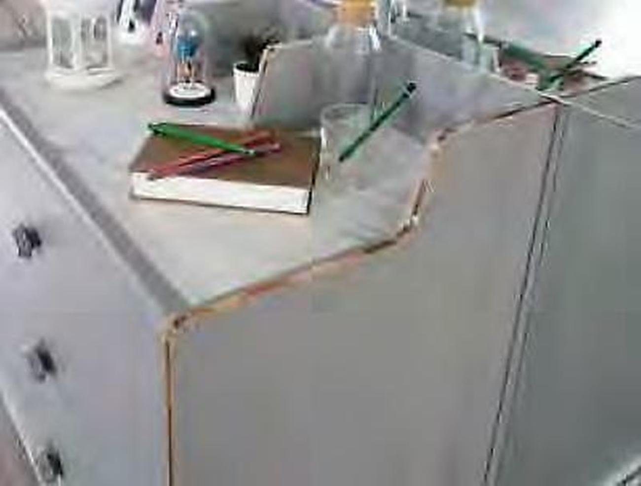 Möbel Jugendzimmer-Set Kleiderschrank 4tlg Kommode Bett Nachttisch Set Spiegel mit JVmoebel