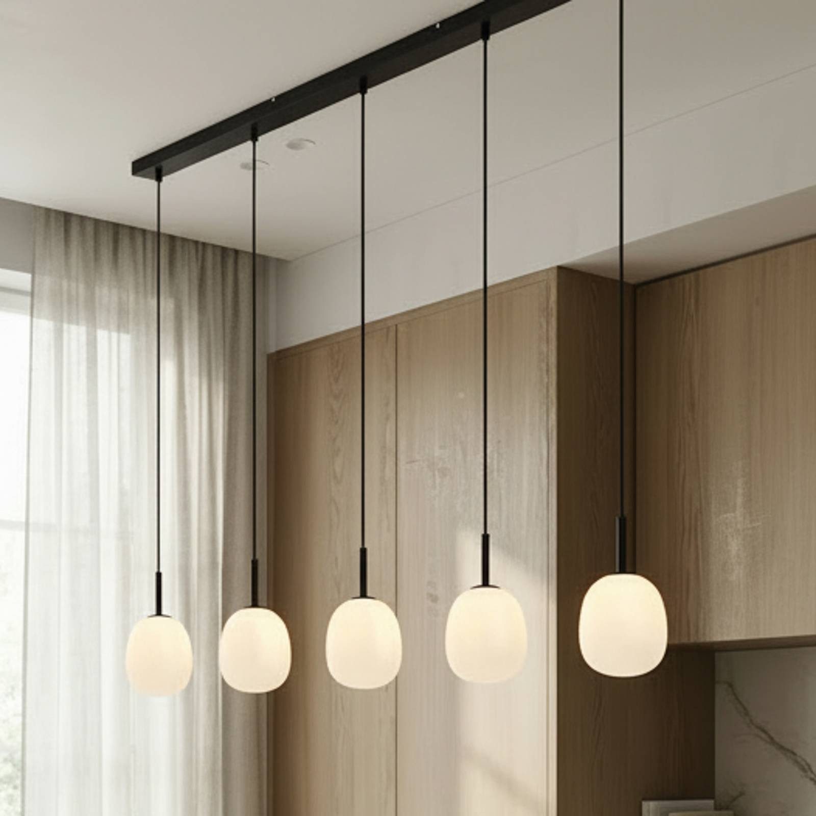 Lindby Hängeleuchte Etiena, Glas Schwarz IP20, 5 x 40 W
