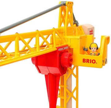 BRIO® Spielzeug-Kran BRIO® WORLD, Großer Baukran mit Licht, FSC®- schützt Wald - weltweit