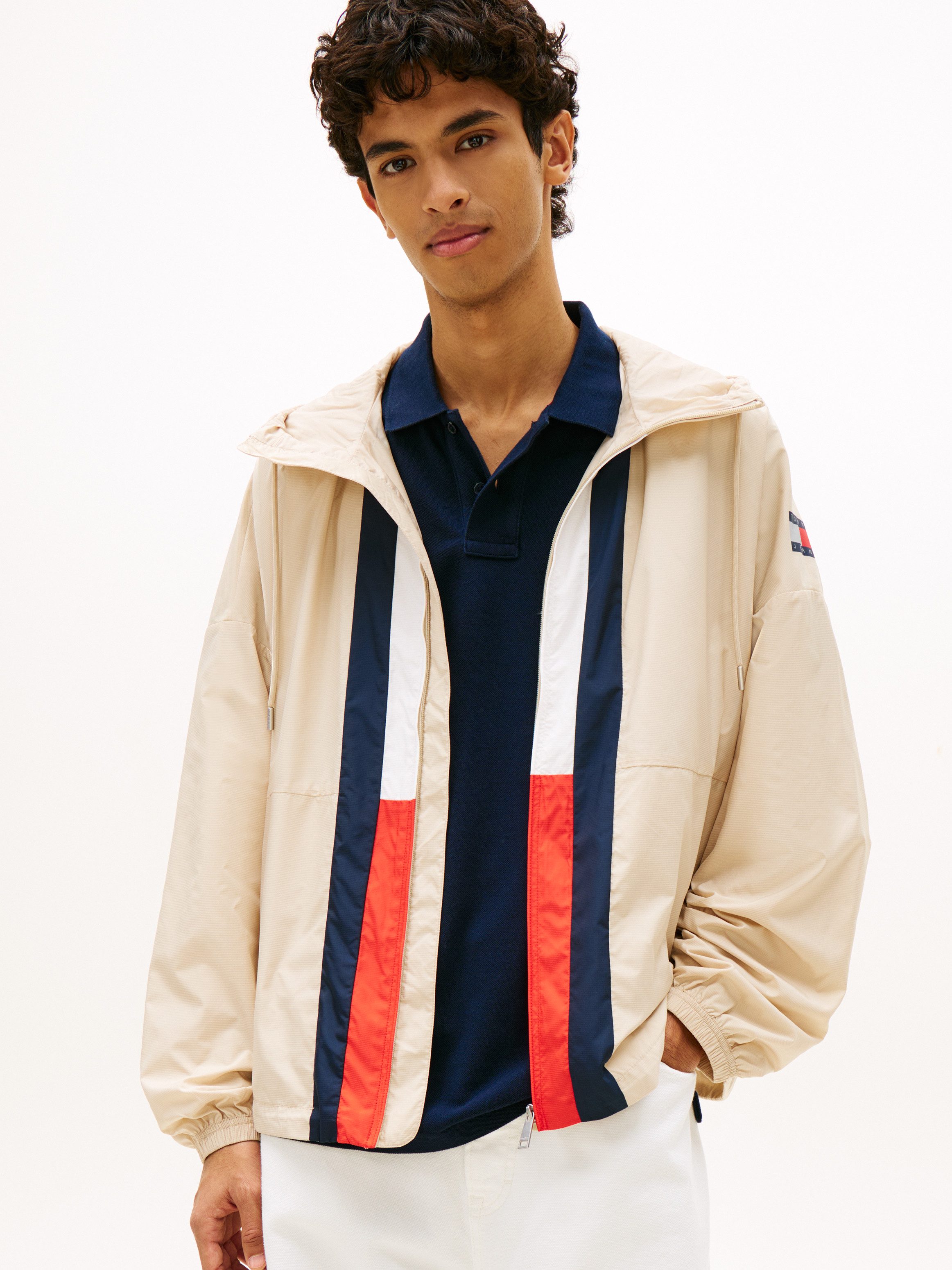 Tommy Jeans Windbreaker CHICAGO FLAG Regular fit mit Kapuze