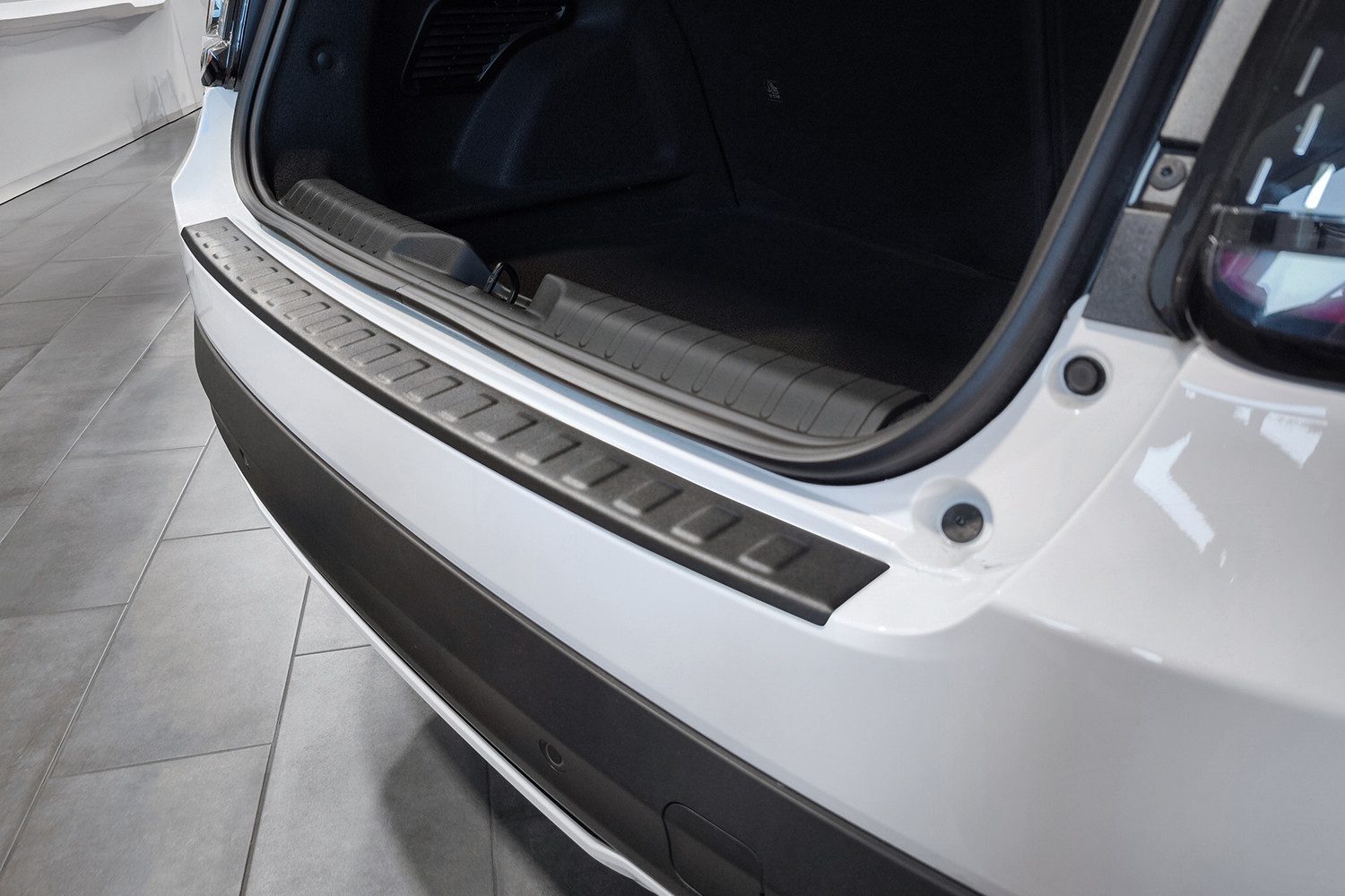 tuning-art Ladekantenschutz L3124 Edelstahl passgenau für Fiat 600 2 ab 2023-