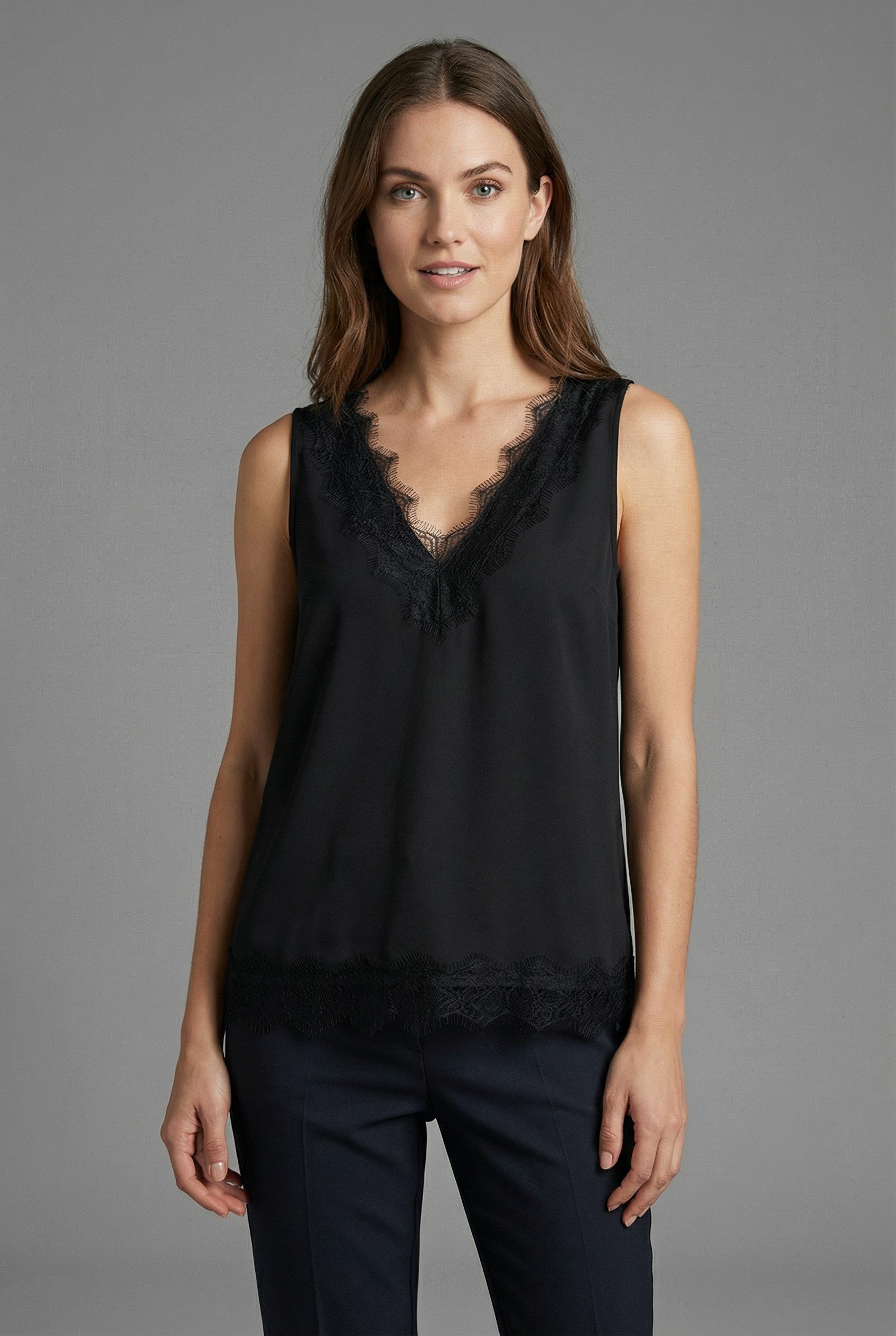 FREEQUENT Spitzentop FQBICCO-TOP mit Spitzen-Häkel--Details