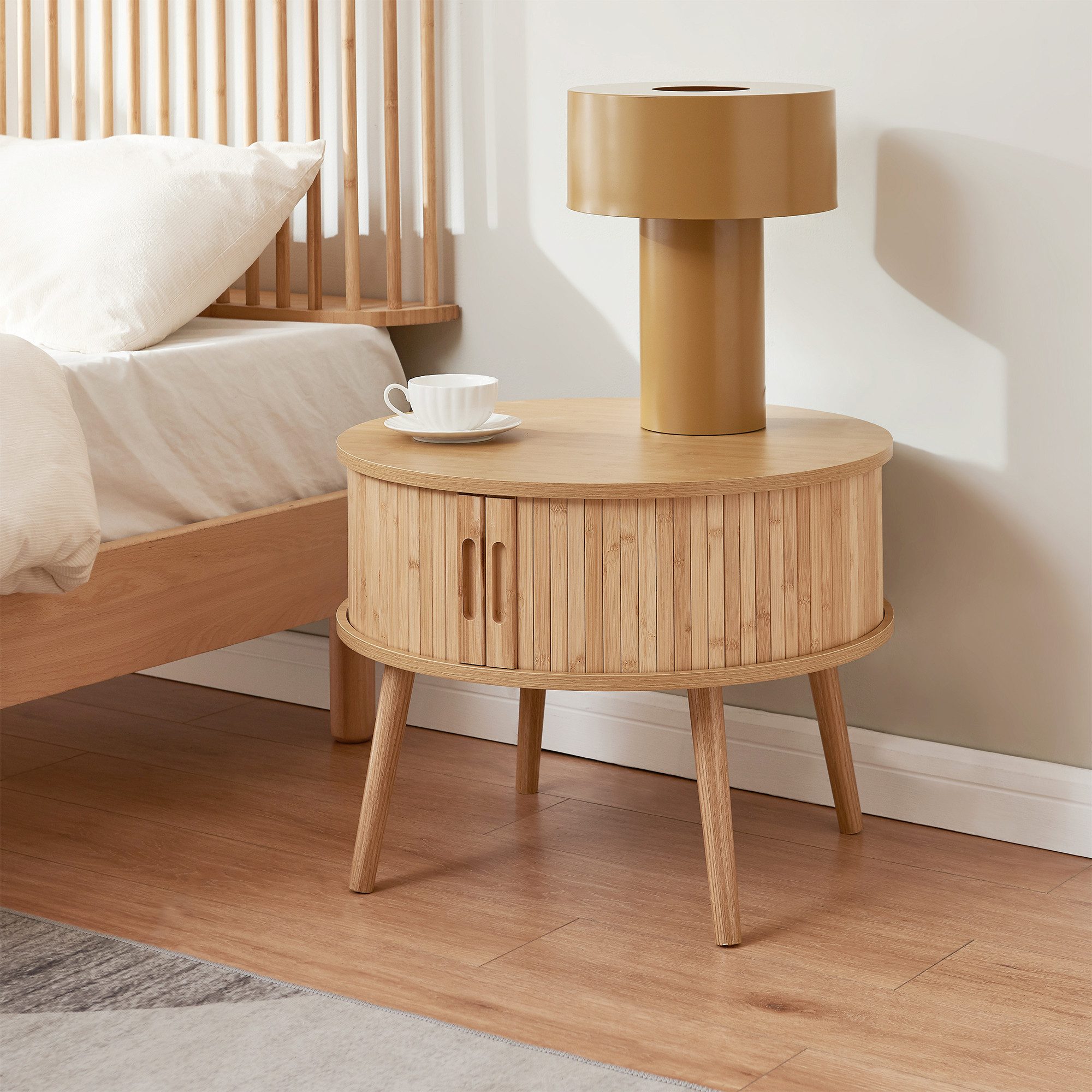 en.casa Nachttisch, »Nordkapp« mit 2 Schiebetüren 45xØ60 cm MDF Bambus Naturfarben