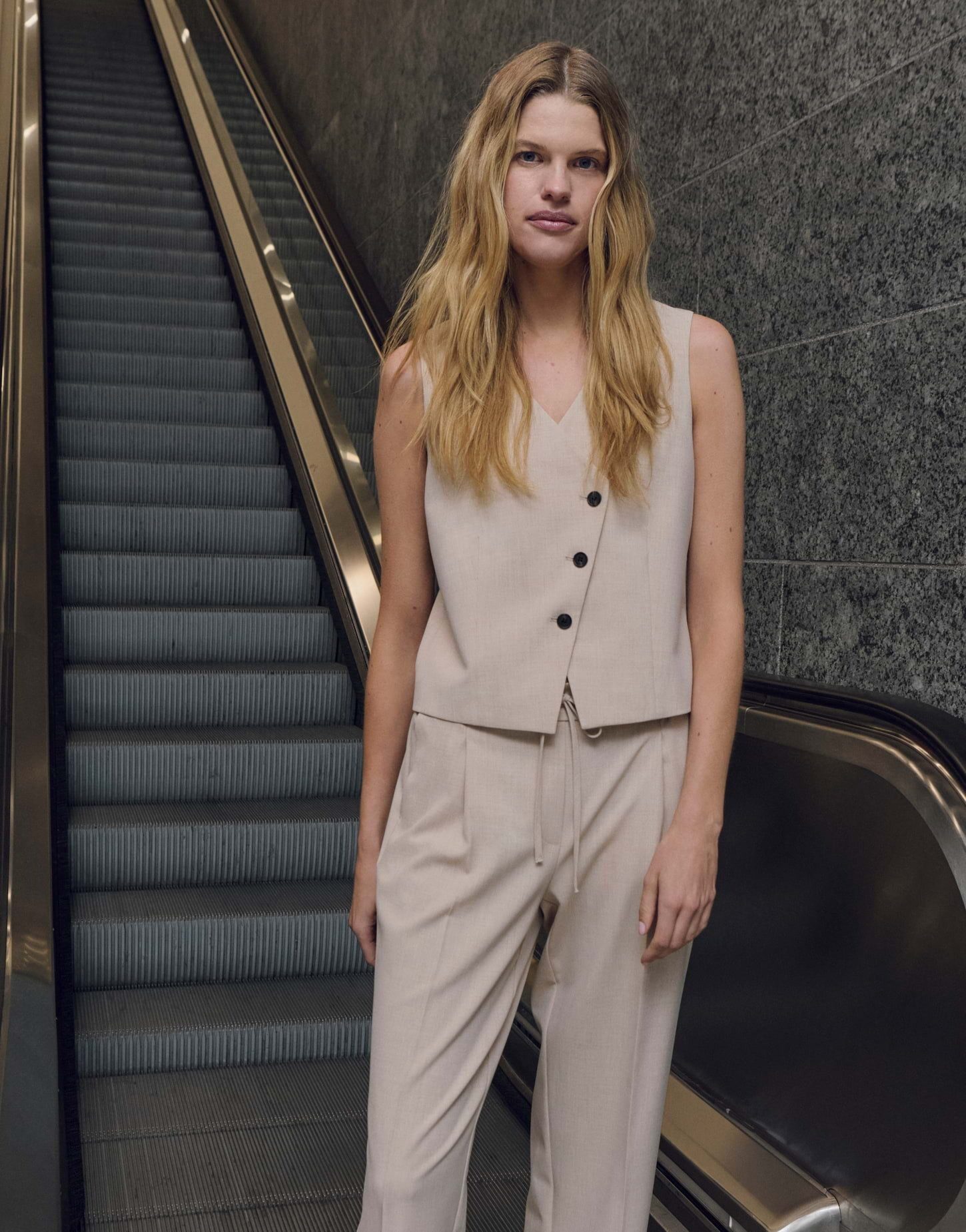 OPUS Anzugweste WARFA mit asymmetrischer Knopfleiste