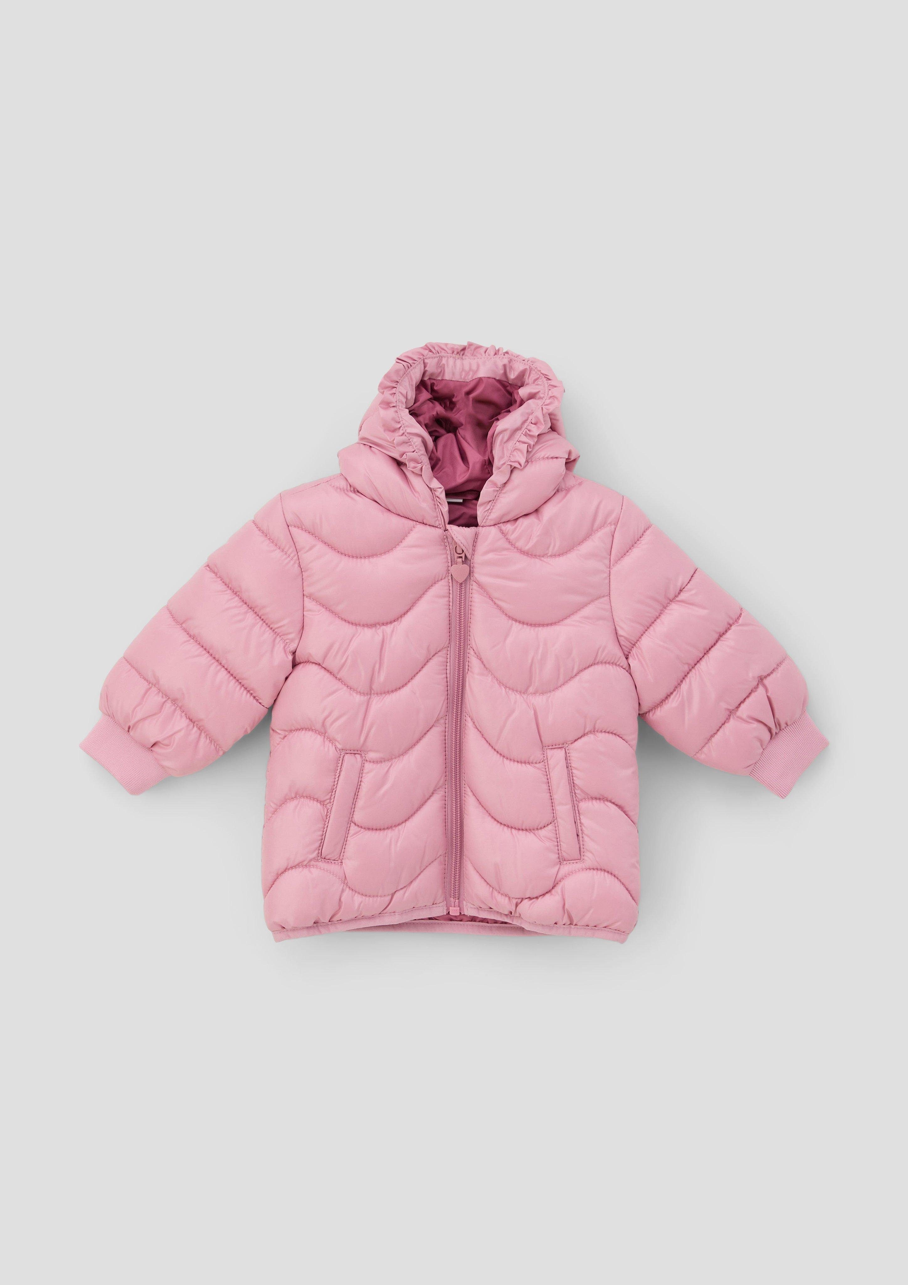 s.Oliver Outdoorjacke Steppjacke mit gerüschter Kapuze Paspel, Rüschen rosa