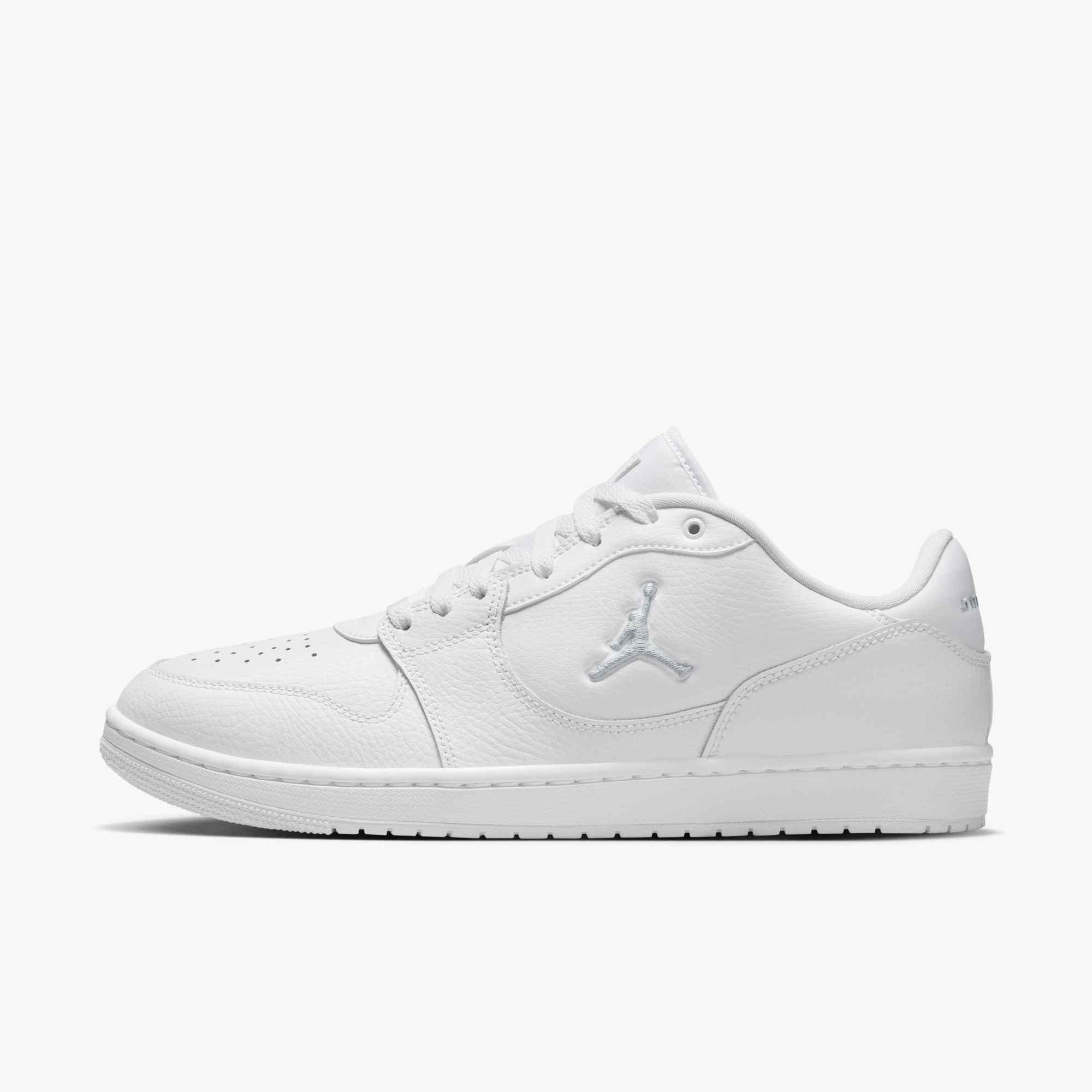 Jordan Jordan Court Connect Low Sneaker inspiriert vom Look des Air Jordan 1