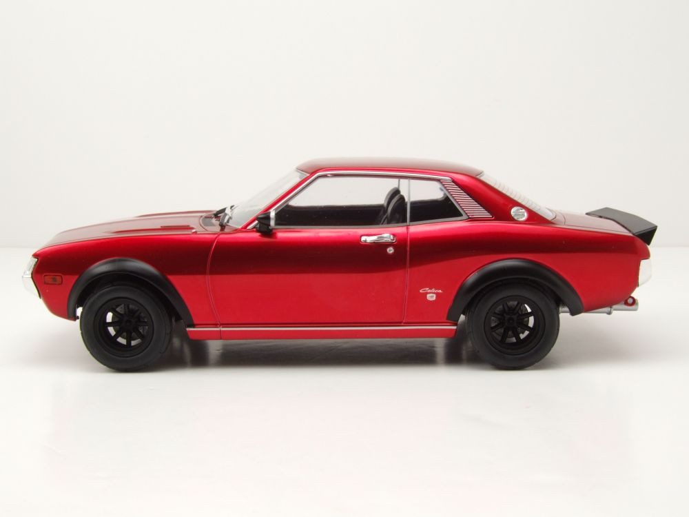 ixo Models Modellauto Toyota Celica 2000 GT 1977 rot, Maßstab 1:18