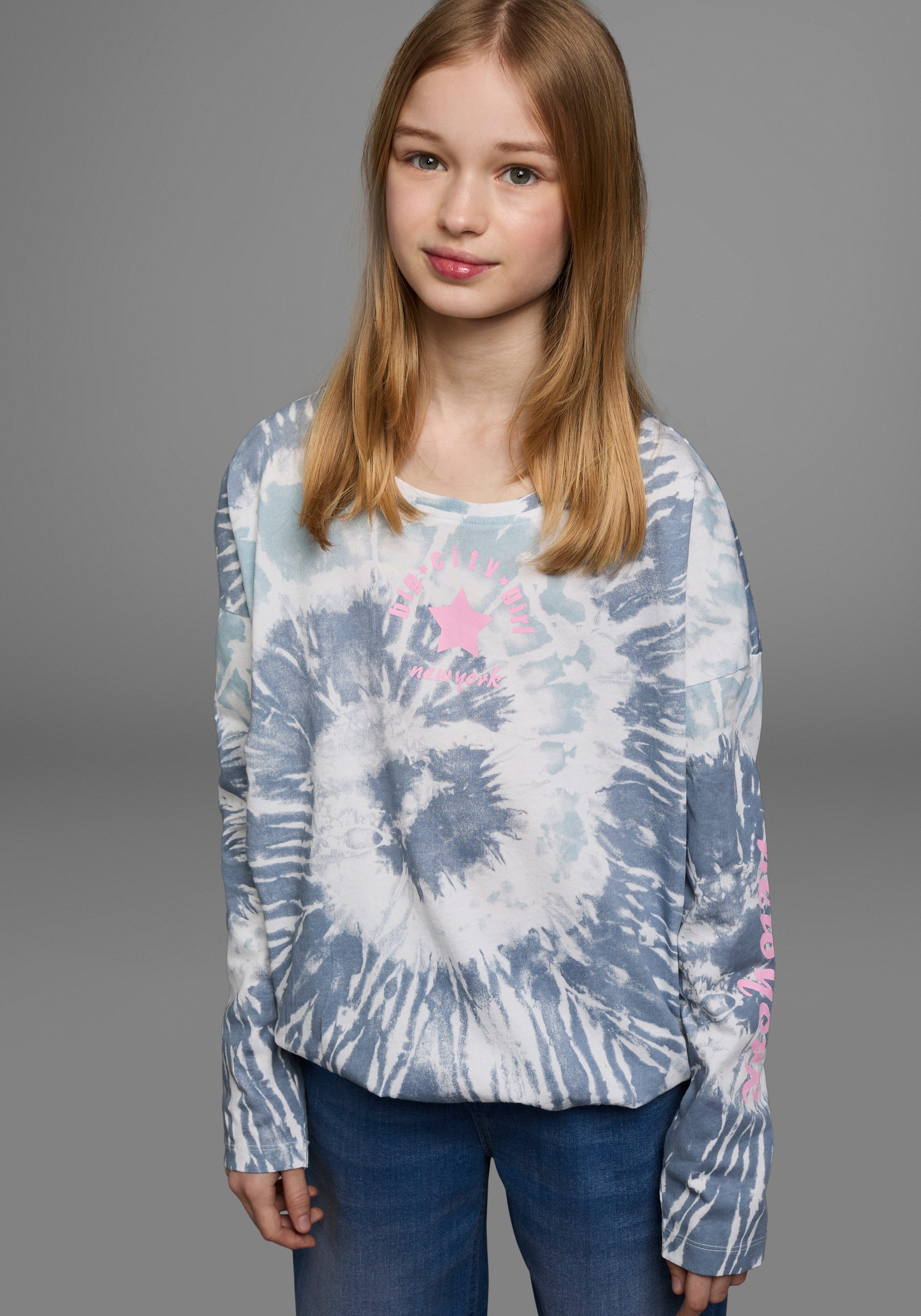 KIDSWORLD Fledermausshirt Batik-Optik Shirt Langarm, mit Gummizug am Saum, stylischer Aufdruck