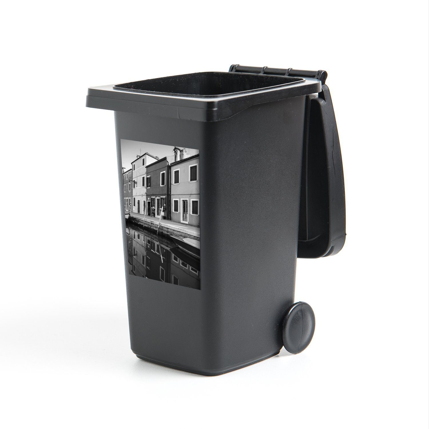 MuchoWow Wandsticker Häuser - Italien - Schwarz - Weiß (1 St), Mülleimer-aufkleber, Mülltonne, Sticker, Container, Abfalbehälter