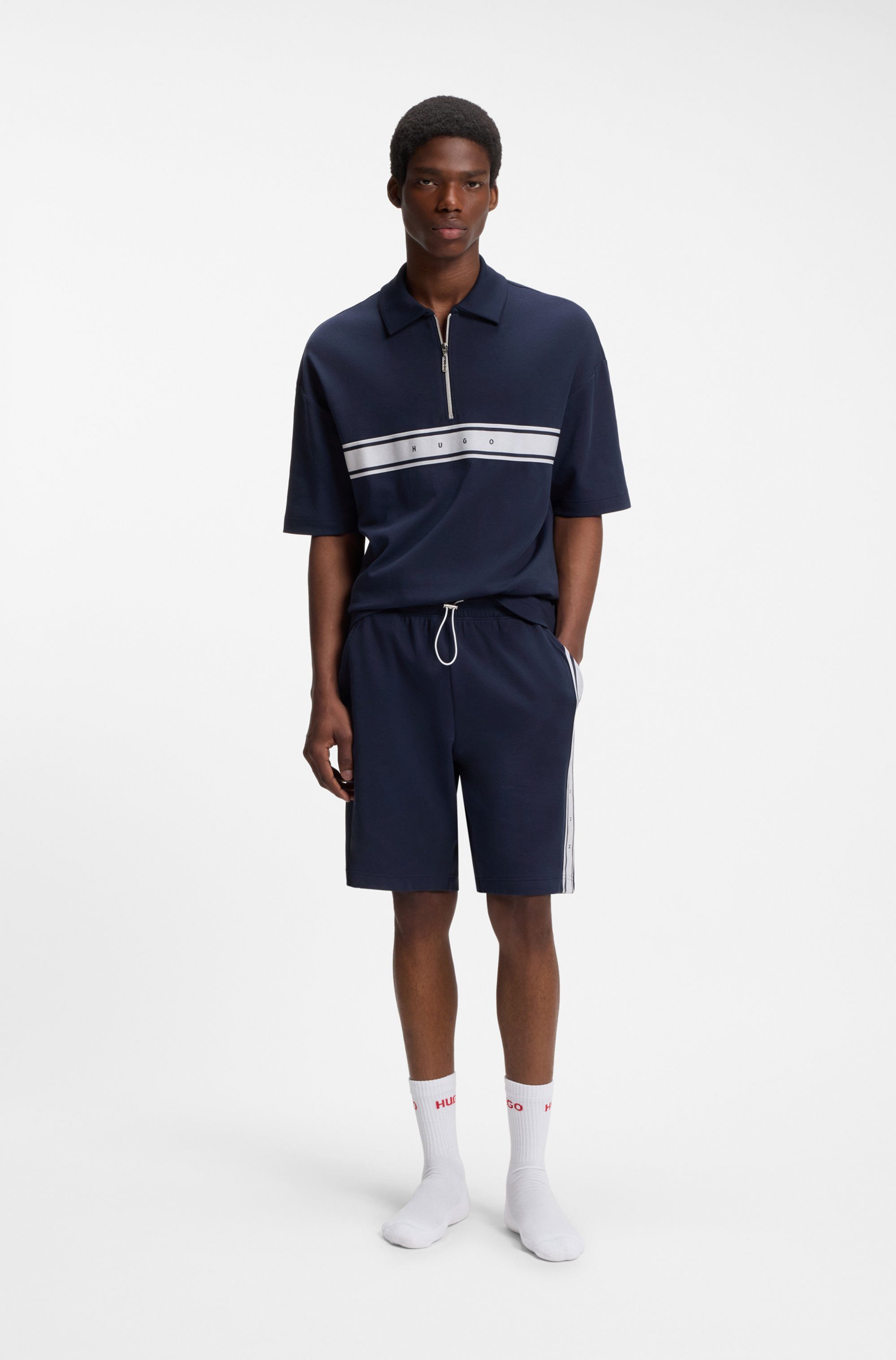 HUGO Shorts NAUTIX SHORTS aus Stretch-Baumwolle, Logo-Tape
