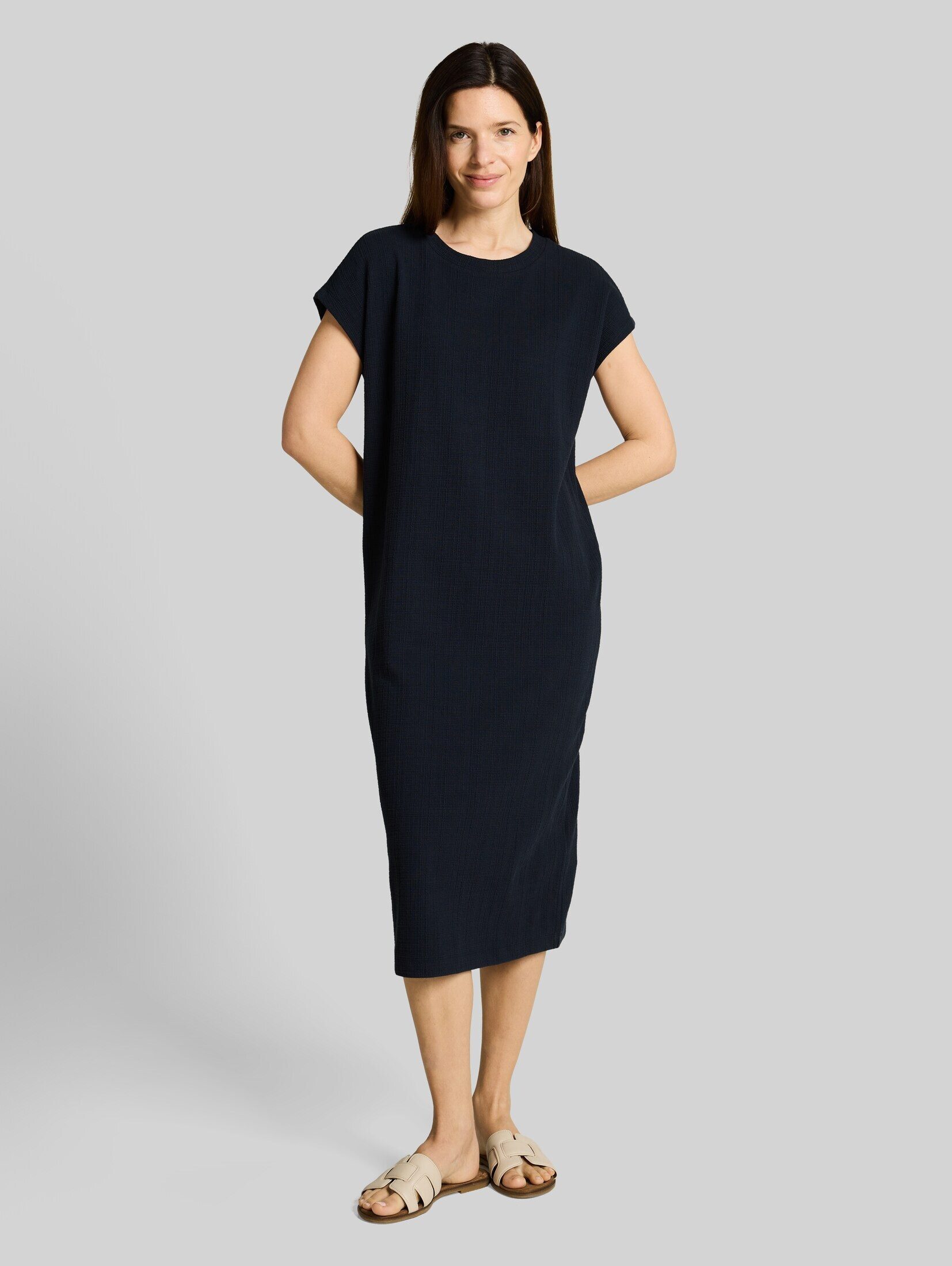 TOM TAILOR Midikleid Kleider & Jumpsuits Loose Fit Midi-Kleid
