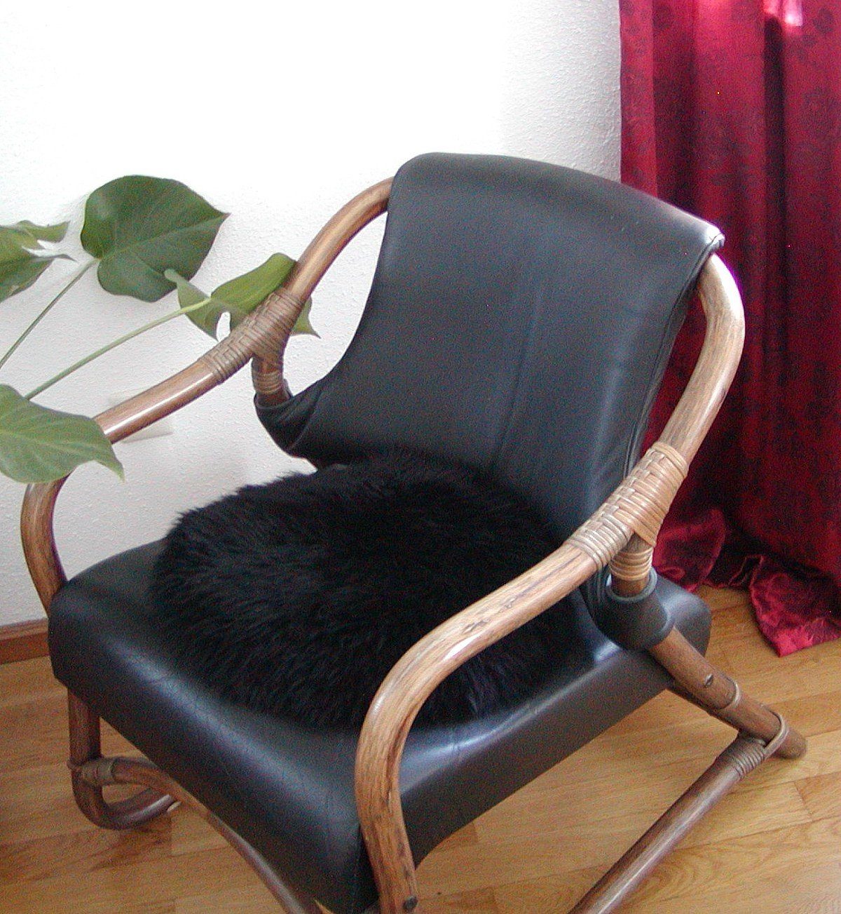 Kissenbezug runde Sitzauflage australische Lammfelle Fellkissen schwarz Ø 45 cm, Ensuite