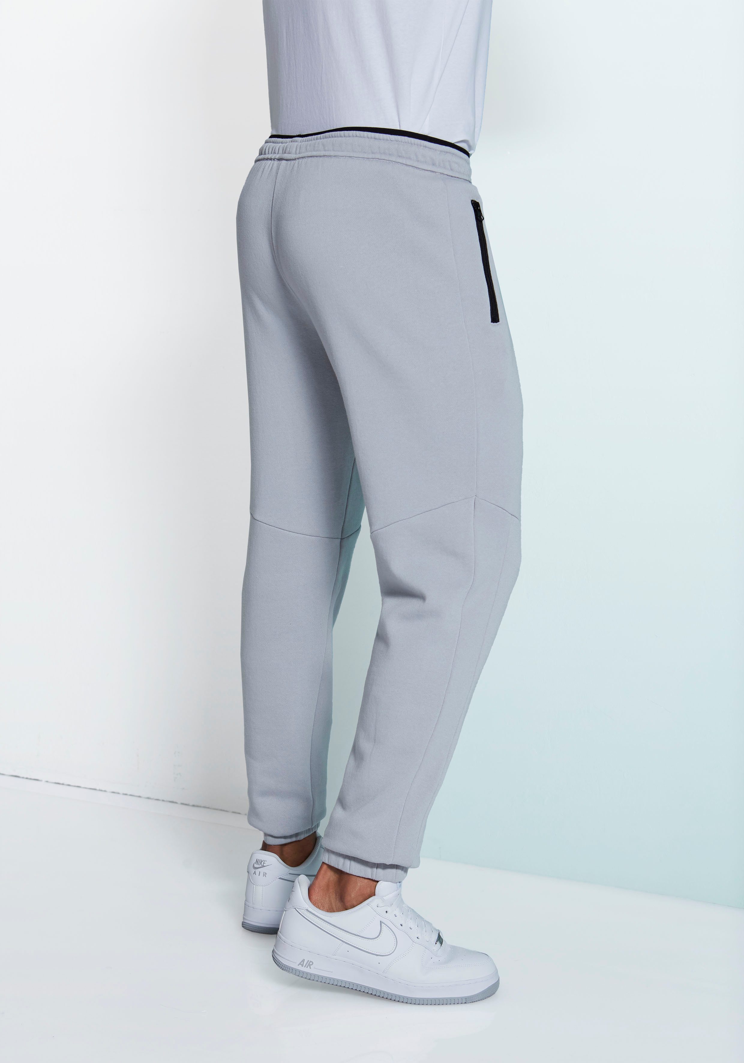 John Devin Sweathose Jogginghose mit seitlichen Taschen und Bindeband aus Baumwoll-Mix