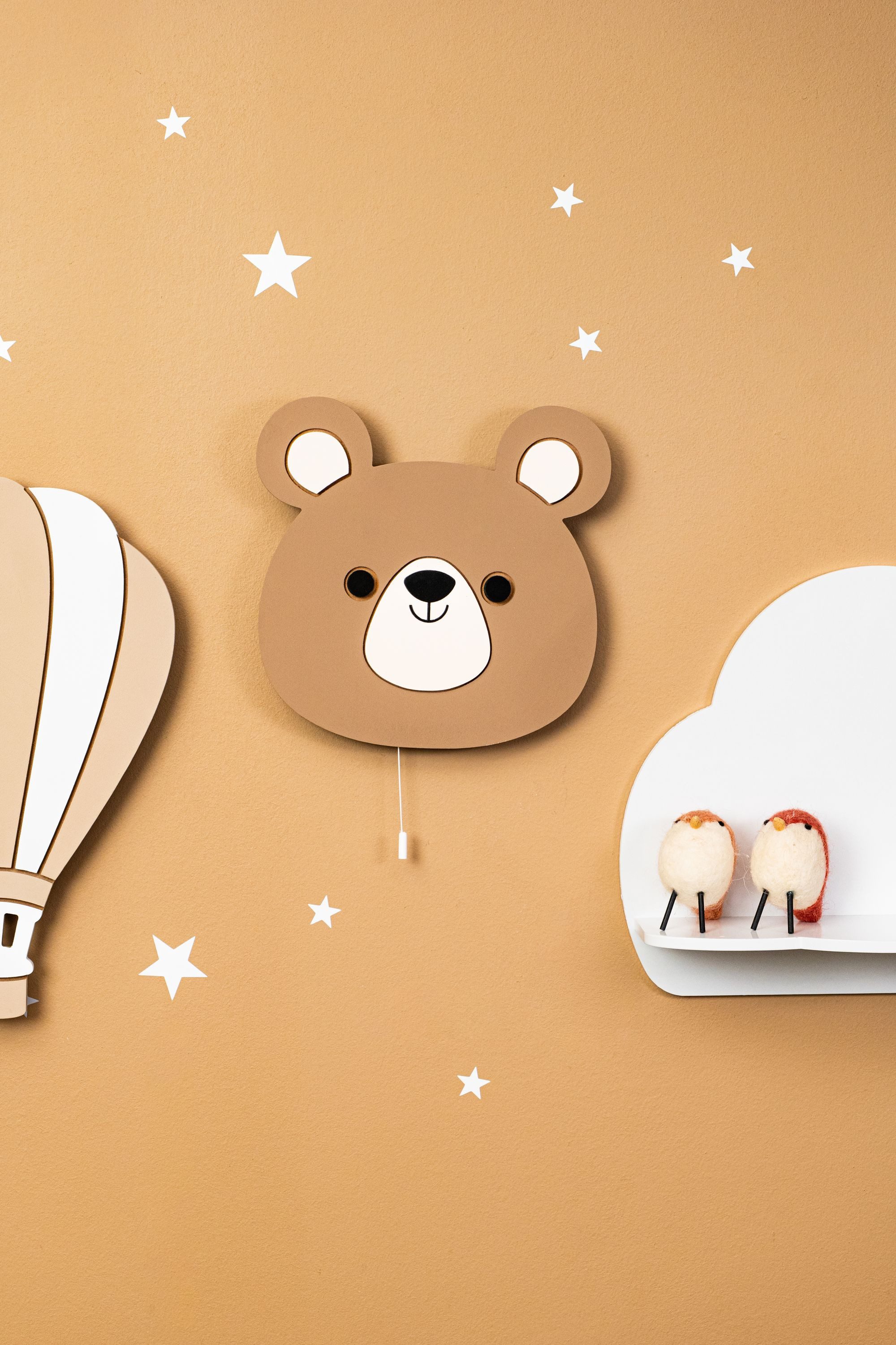 COZYCOLLECTIONS LED Wandleuchte Handbemaltes LED-Wandnachtlicht „Bär in Holzoptik, LED, Warmweiß, Montessori: ruhige Farben, klare Form, sanftes Licht