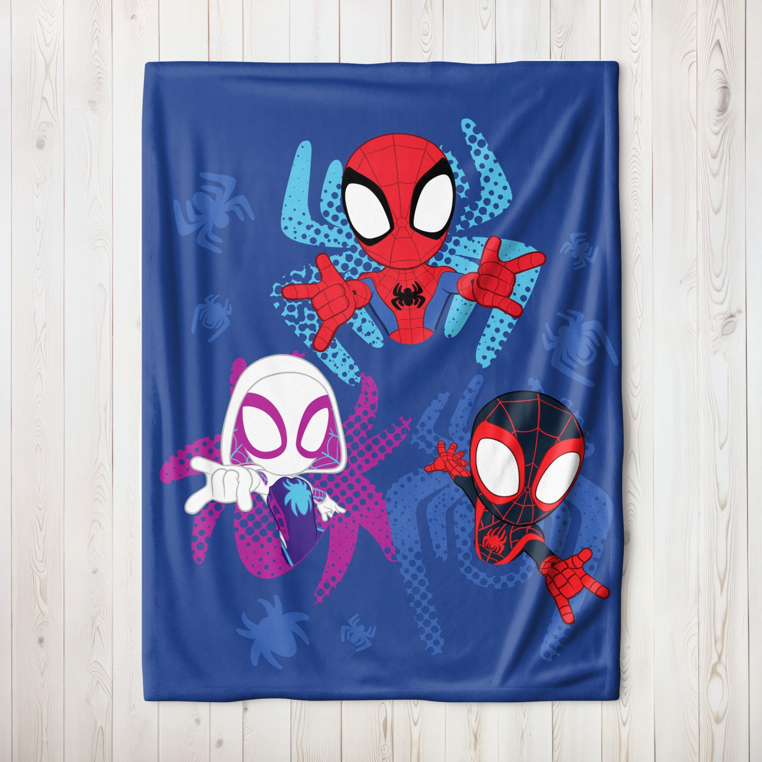 Wolldecke Spidey & Friends 130x170 cm, Sofadecke für Kinder und Teenager, MTOnlinehandel, Fleece-Decke, Überwurf, kuschelweich, passend zur Bettwäsche – Bild 5 von 5