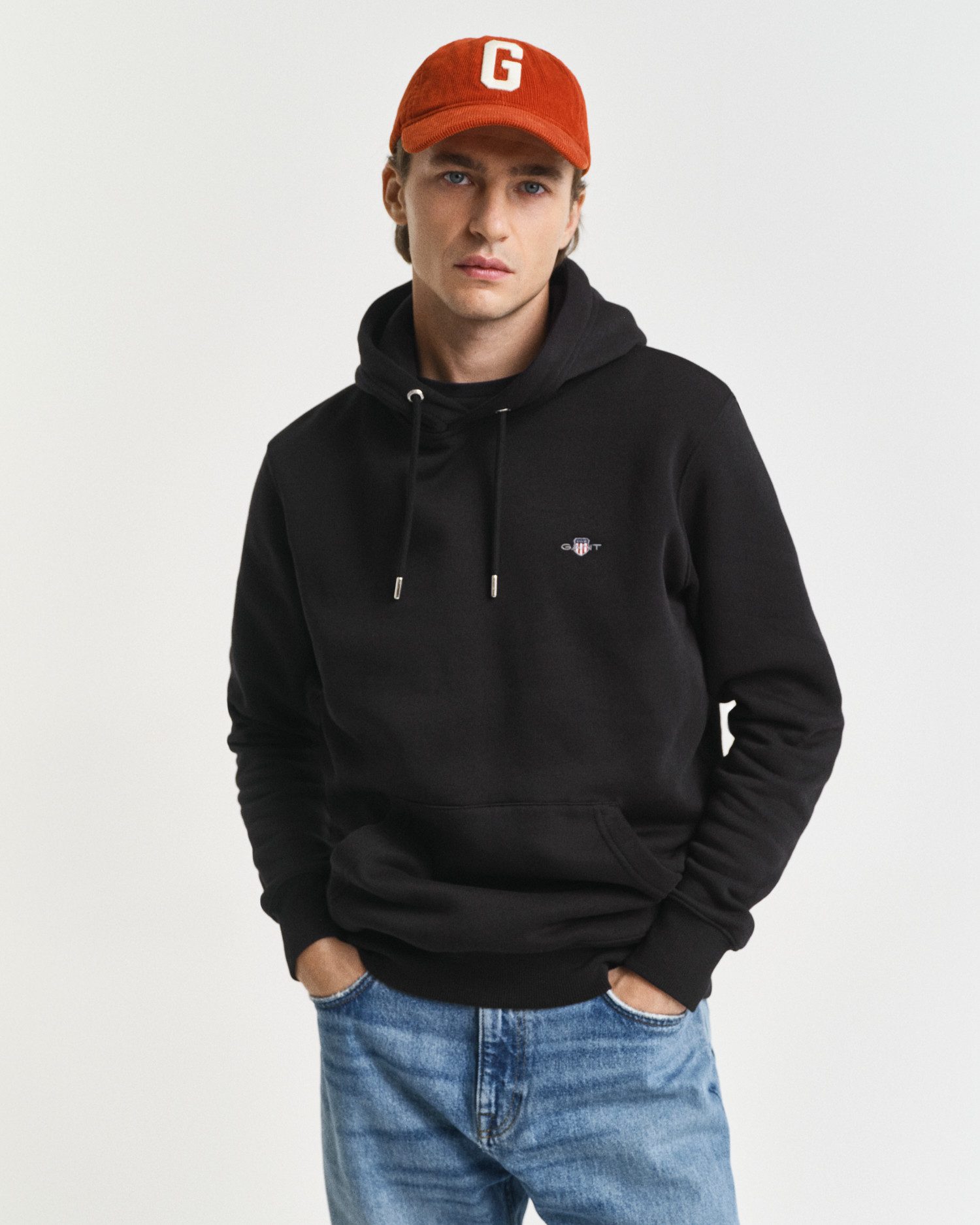 Gant Hoodie REG SHIELD HOODIE mit Logostickerei auf der Brust günstig online kaufen