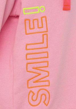 Zwillingsherz Sweatshirt Smile mit V-Ausschnitt, Frontprint durch das Wort Smile, neonfarben