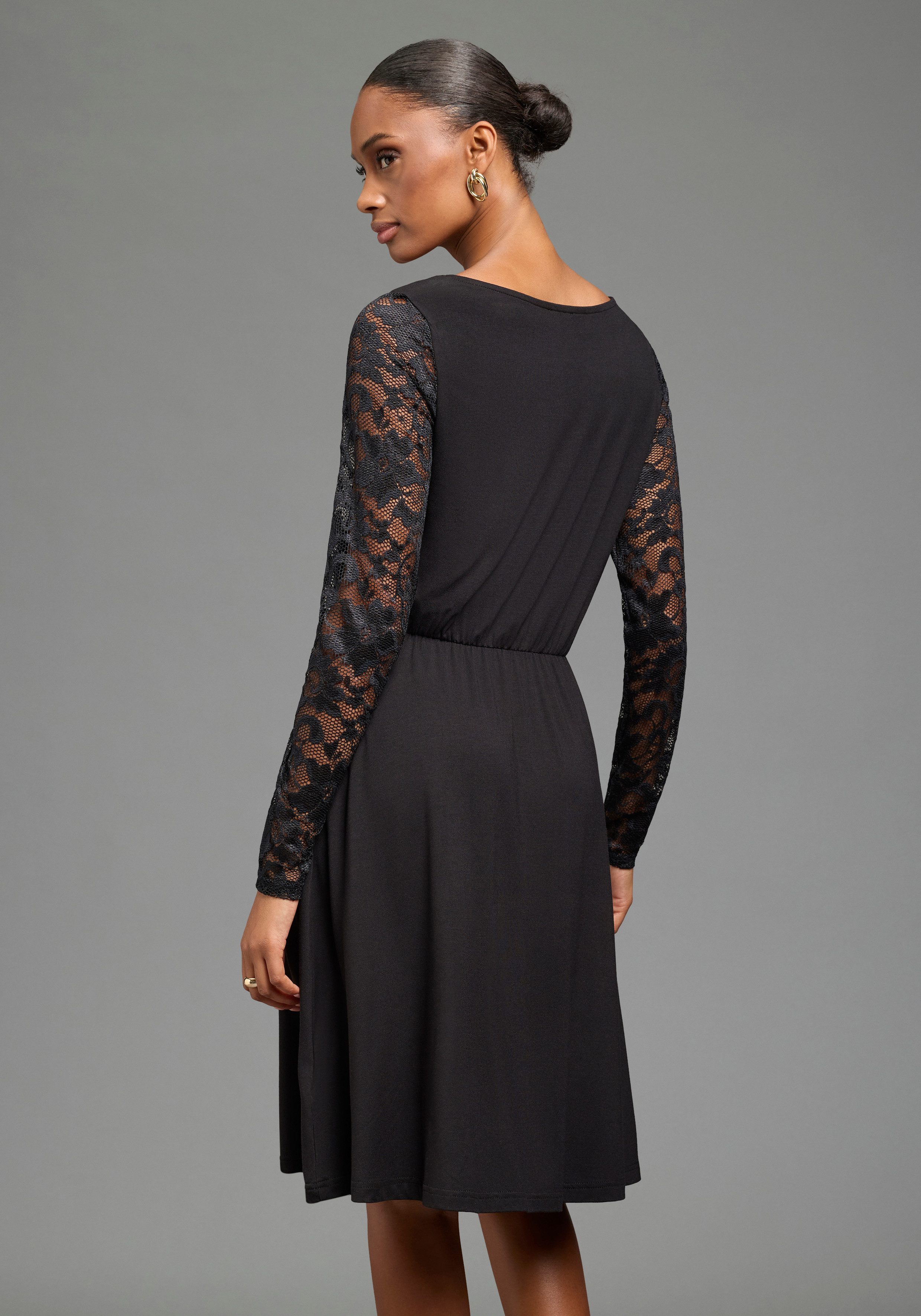 Laura Scott Spitzenkleid mit elastischer Taille aus Viskose-Jersey, figurbetonte Passform mit schwingendem Rock