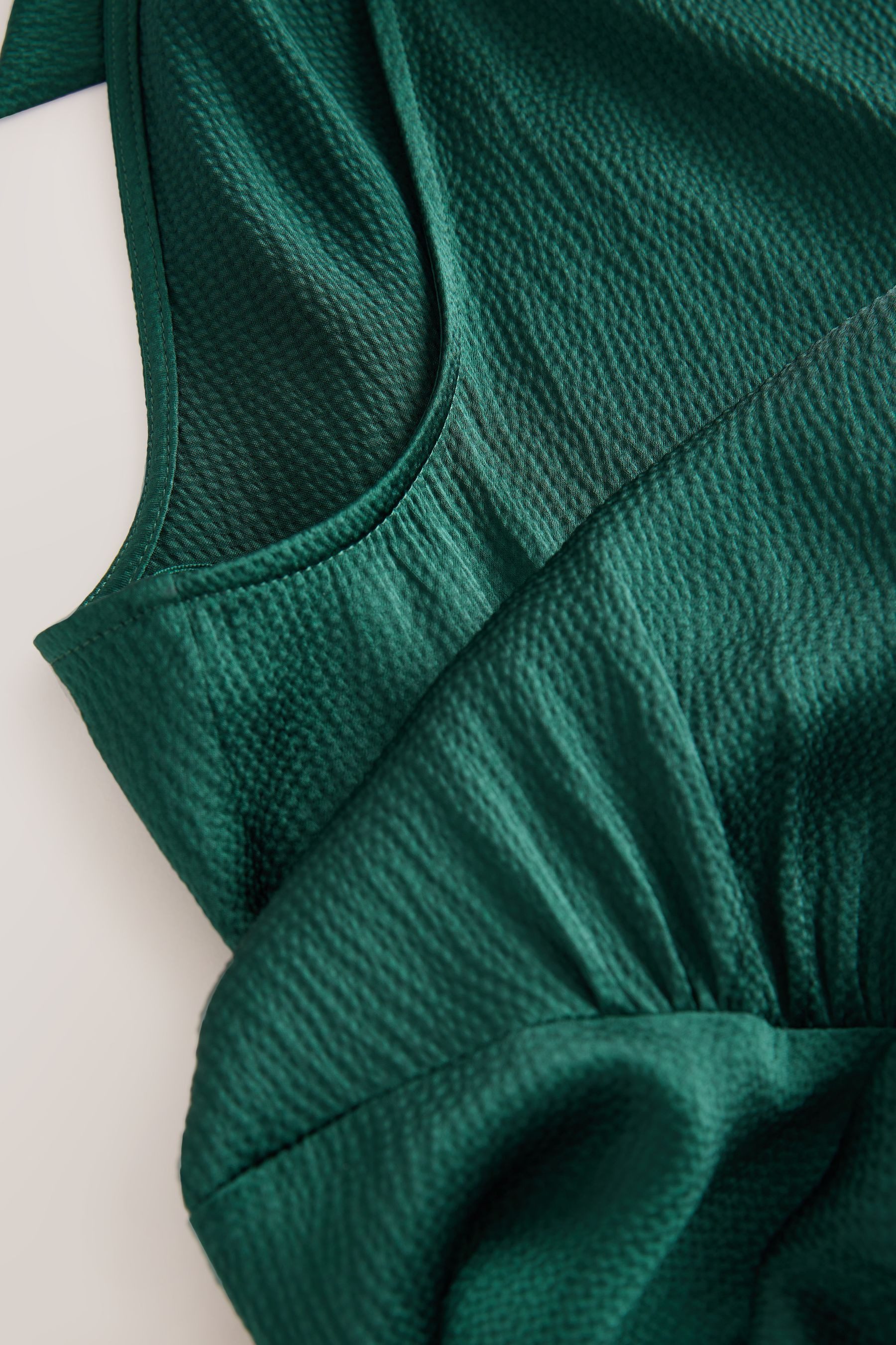 Next Midikleid Neckholder-Midikleid aus strukturiertem Satin günstig online kaufen