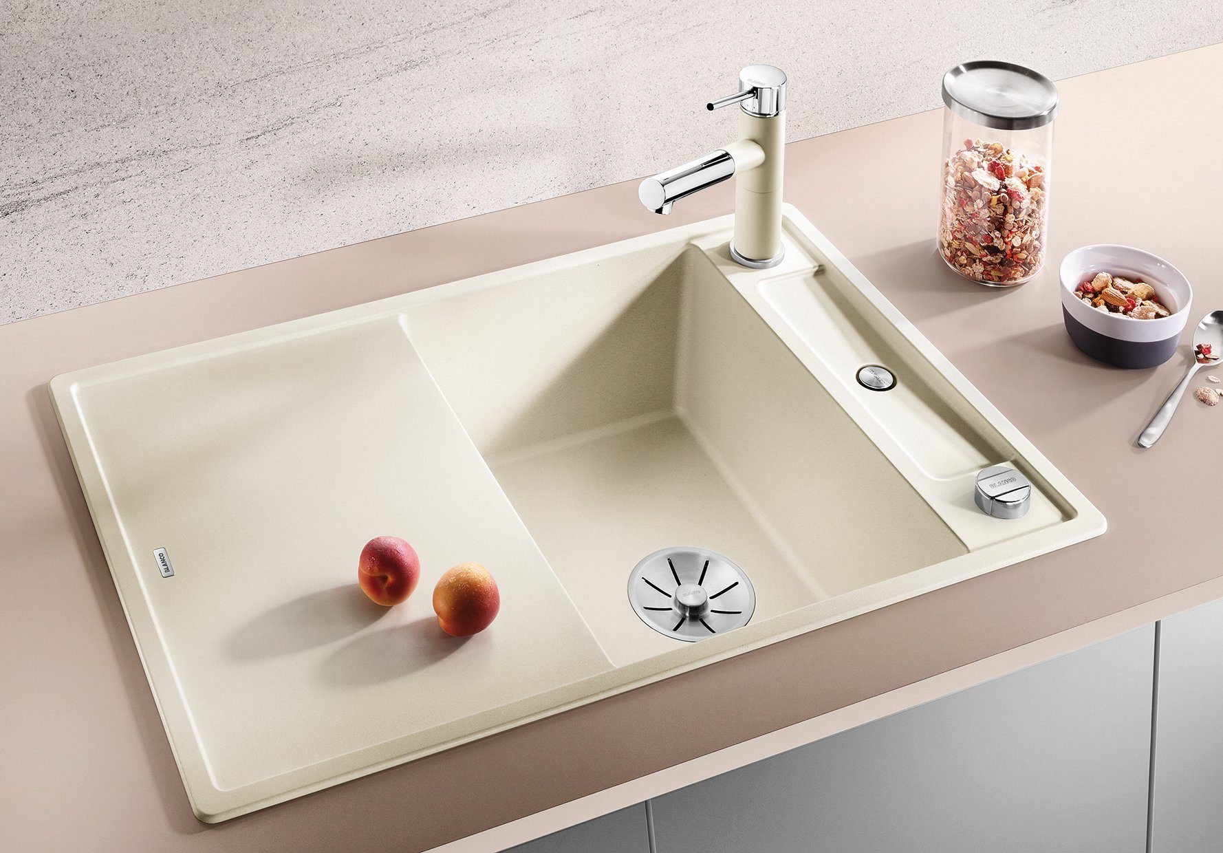 Blanco Granitspüle AXIA III 45 S, rechteckig, aus SILGRANIT®, inkl. Esche-Compound-Brückenschneidbrett