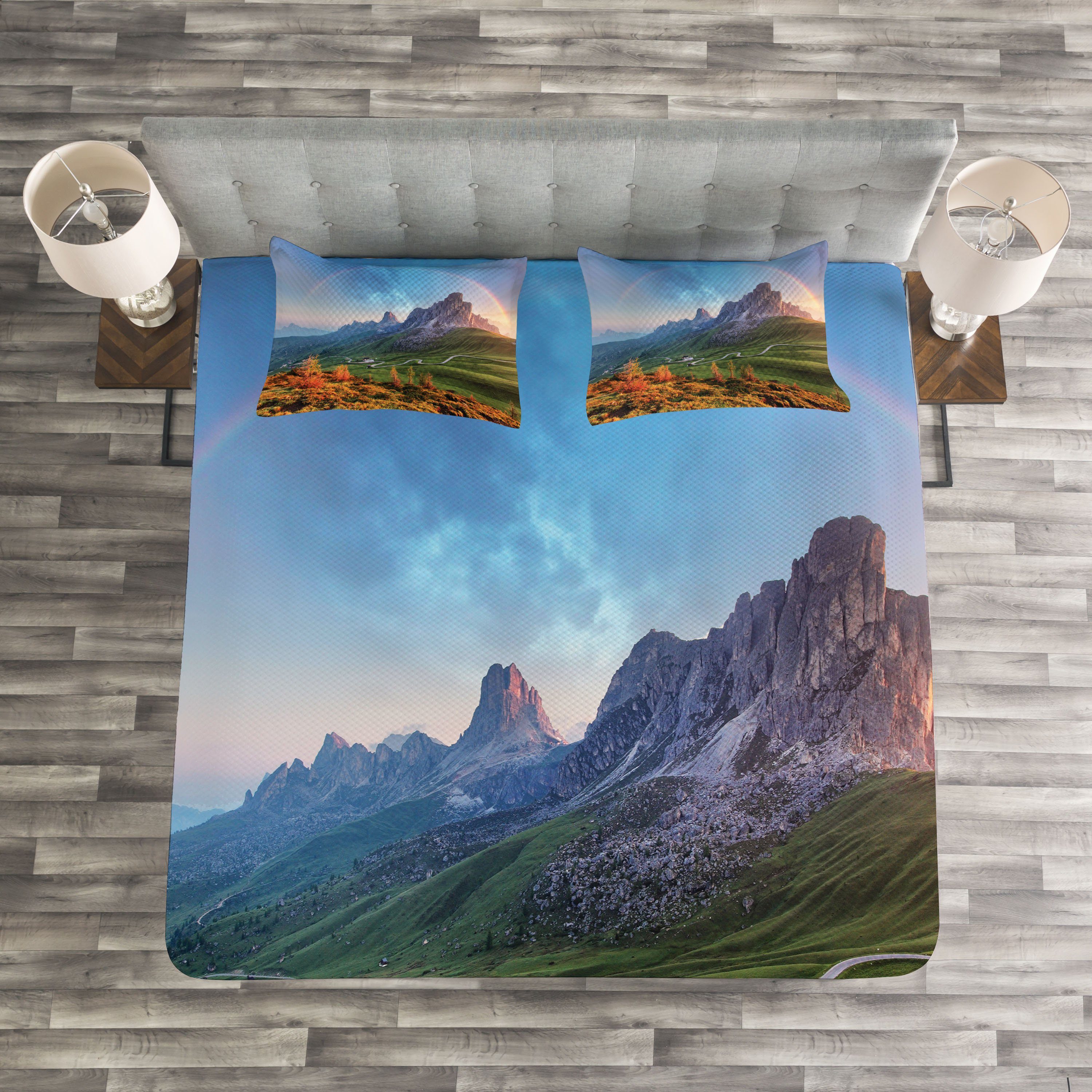 Tagesdecke Set Alpen Landschaft Abakuhaus, mit Waschbar, Regenbogen Kissenbezügen Morgen
