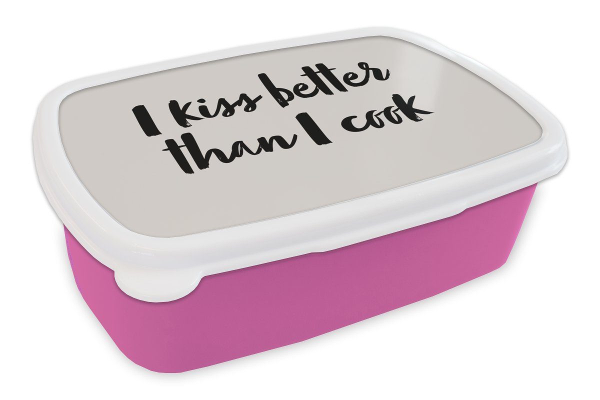 MuchoWow Lunchbox Zitate - Sprichwörter - Ich küsse besser als ich koche - Kuss, Kunststoff, (2-tlg), Brotbox für Erwachsene, Brotdose Kinder, Snackbox, Mädchen, Kunststoff rosa