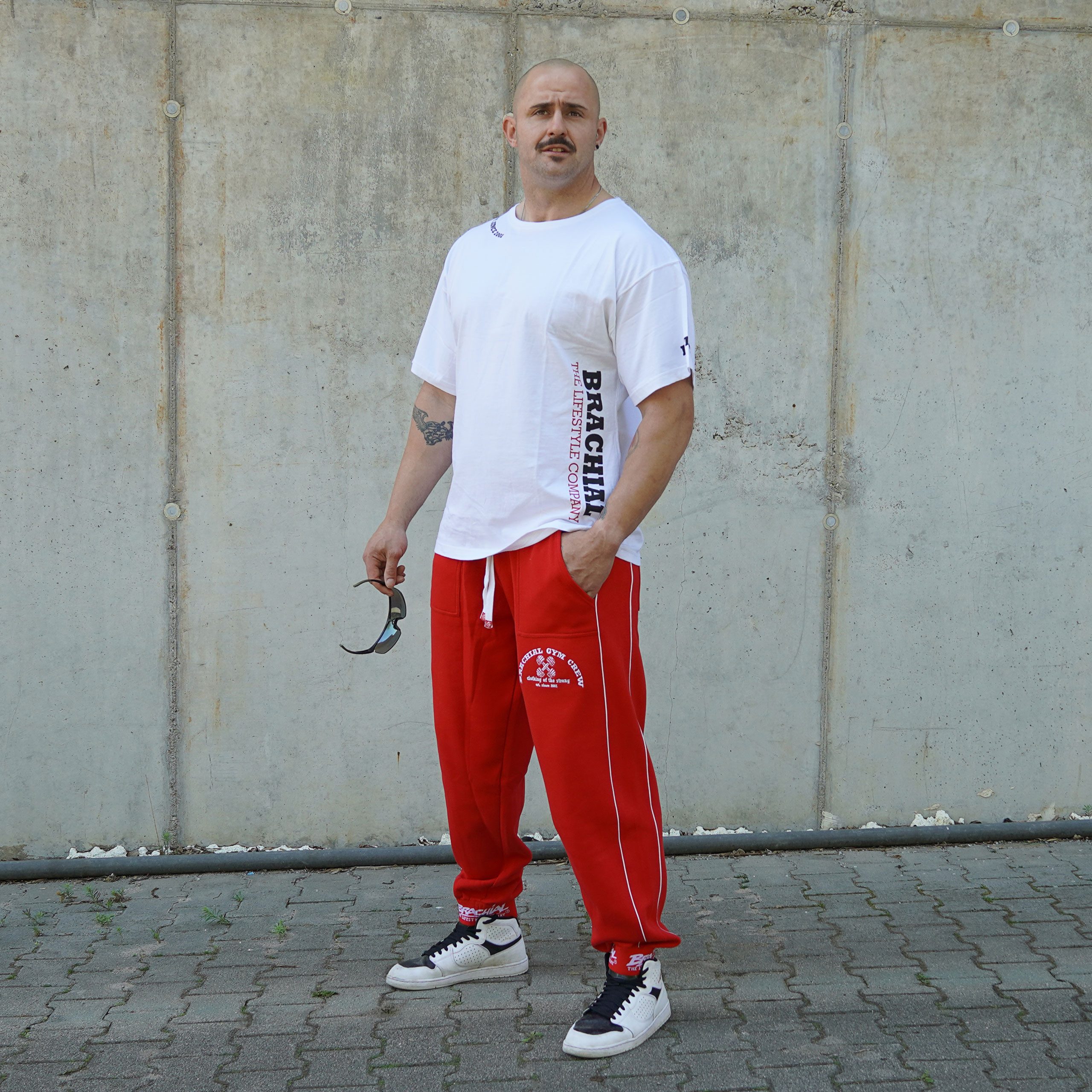BRACHIAL THE LIFESTYLE COMPANY Sporthose Brachial Sporthose "Gym Crew" rot/ günstig online kaufen