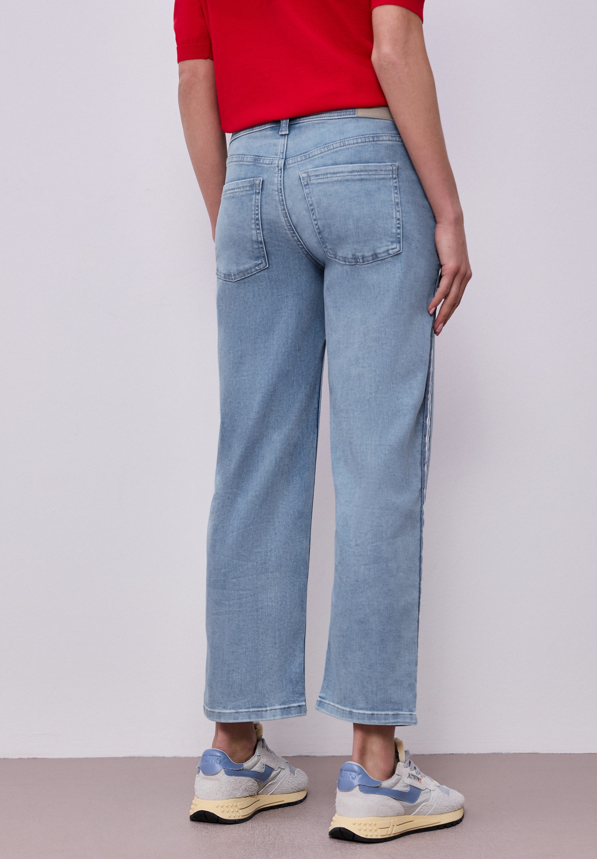 STREET ONE Straight-Jeans Style Amalia Straight mit dekorativem hellblauem günstig online kaufen