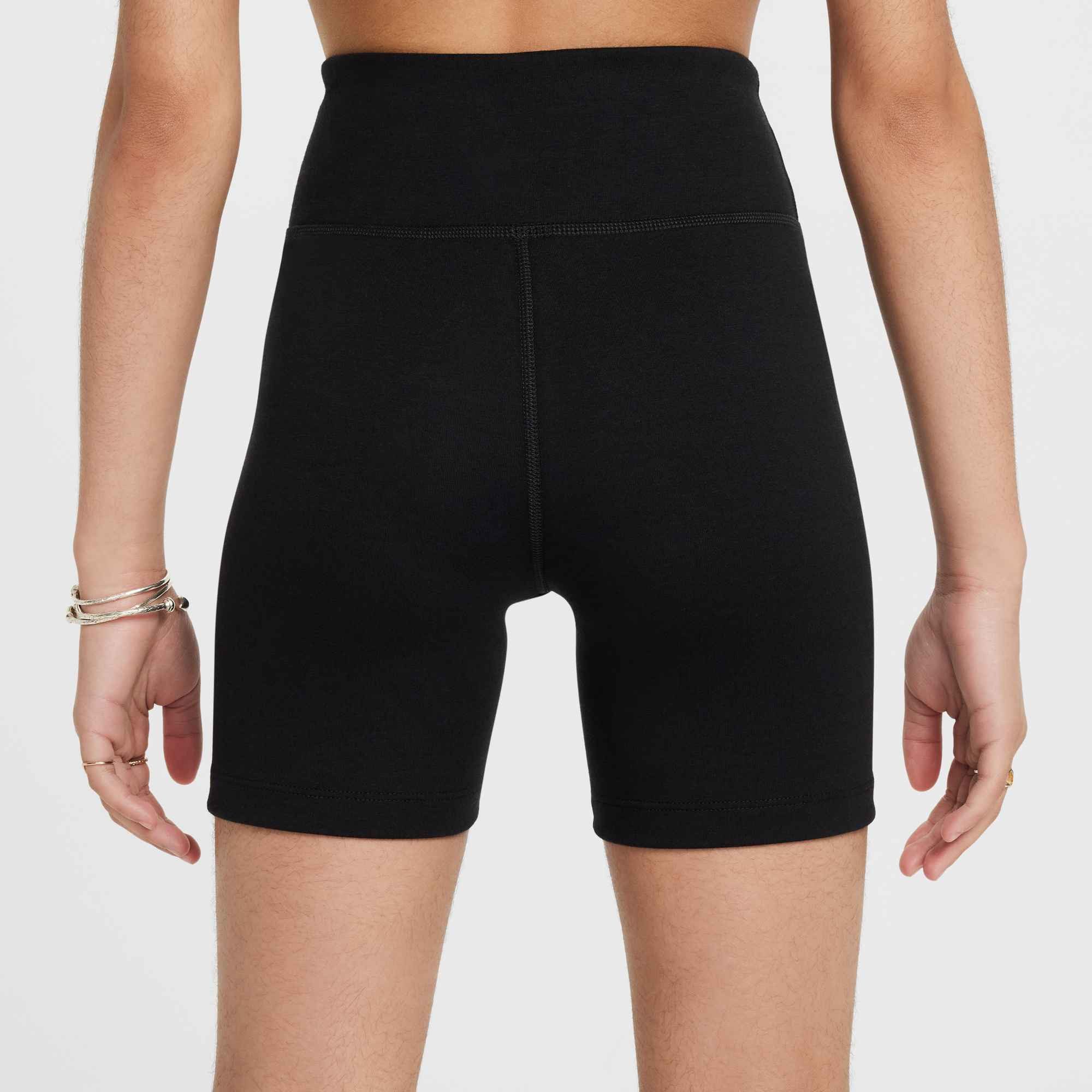 Nike Sportswear Shorts Nike Sportswear Classic Girls' High-Waisted 5" Biker Shorts dickes und zugleich leichtes Material, strapazierfähige Verarbeitung
